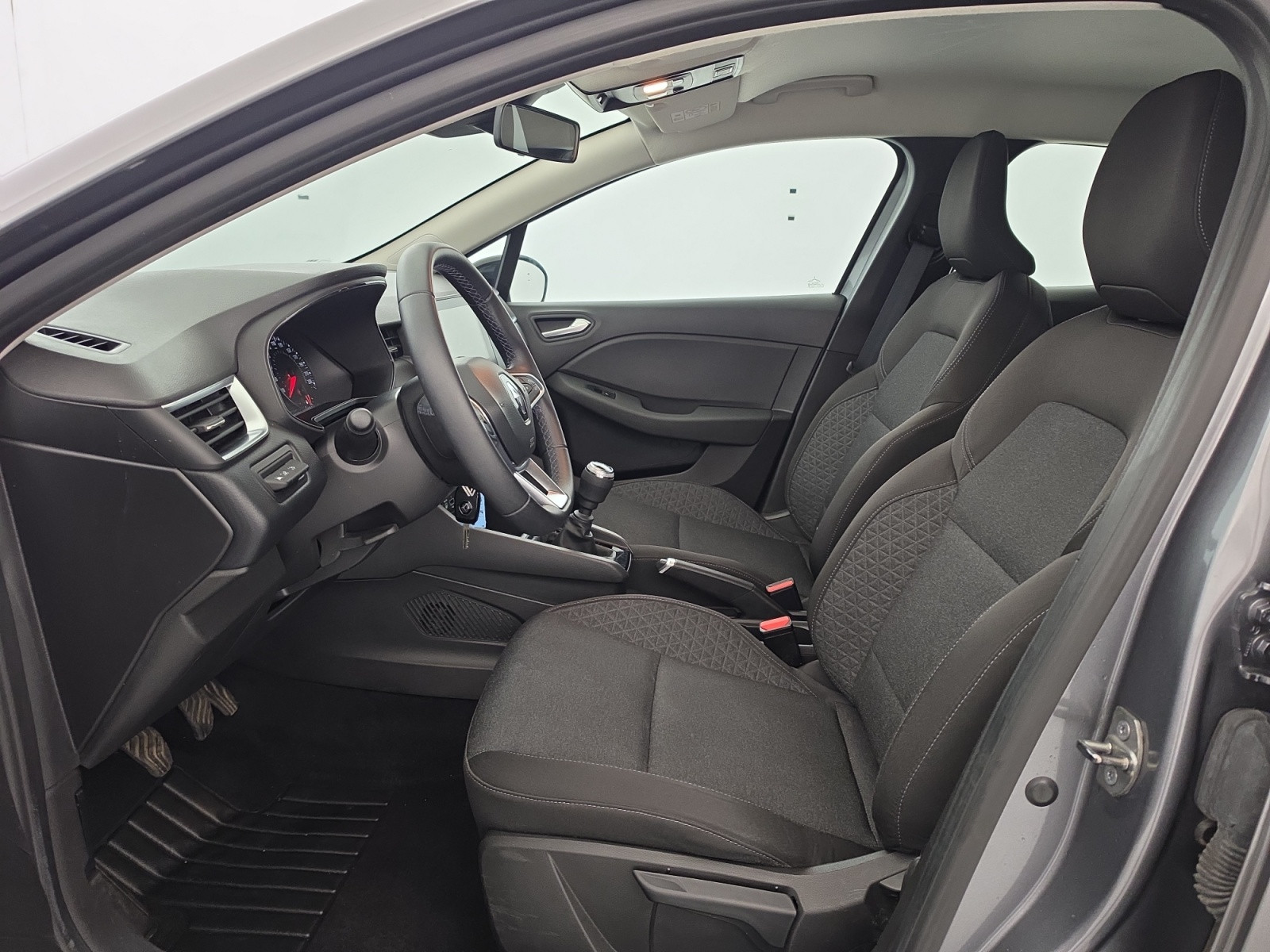 Vente en ligne Renault Clio 5 Clio TCe 90 au prix de 13 320 €