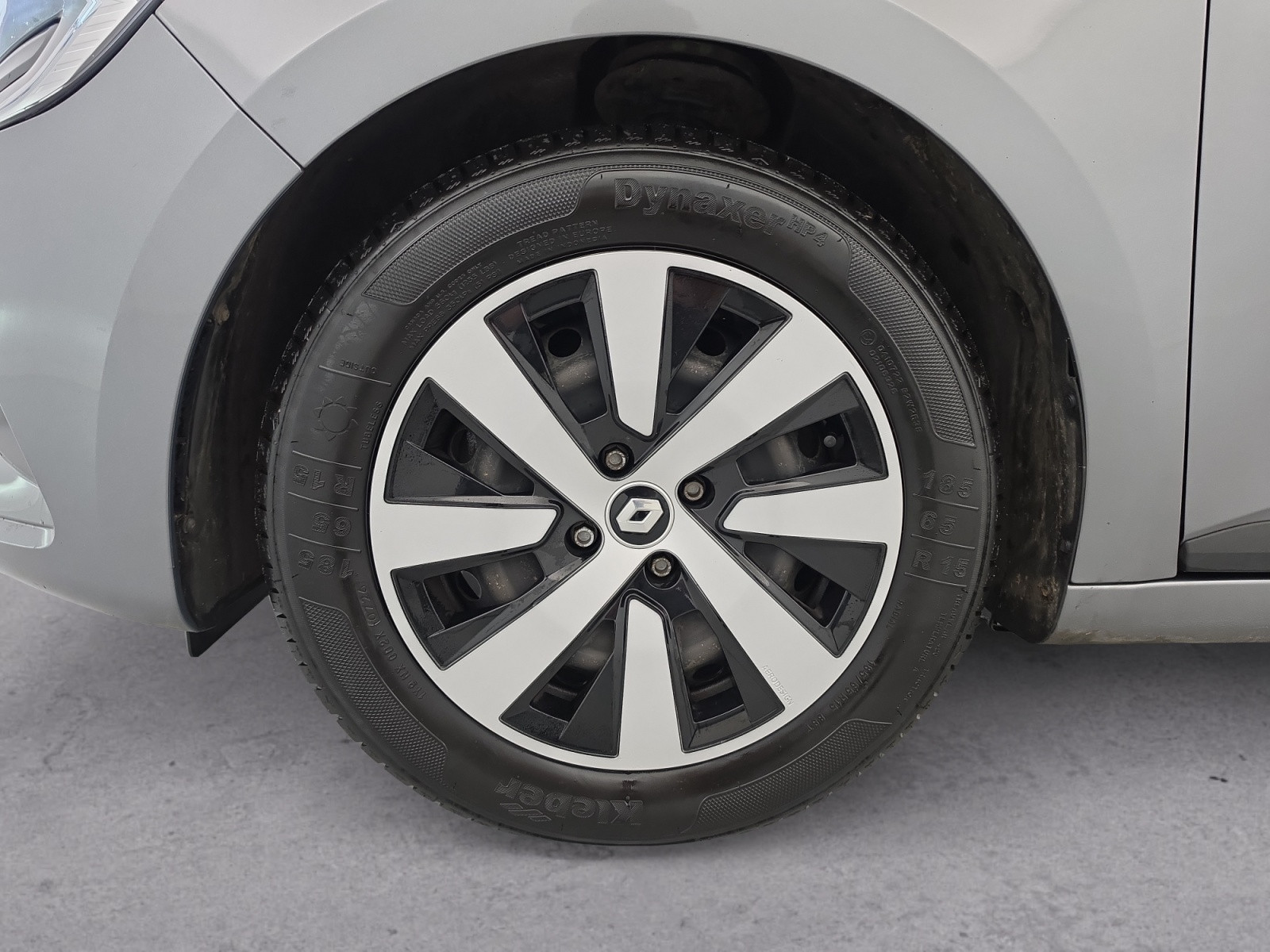 Vente en ligne Renault Clio 5 Clio TCe 90 au prix de 13 320 €