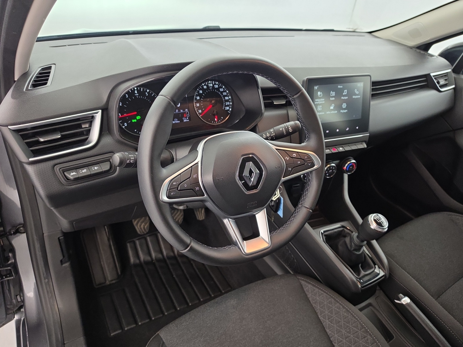 Vente en ligne Renault Clio 5 Clio TCe 90 au prix de 13 320 €