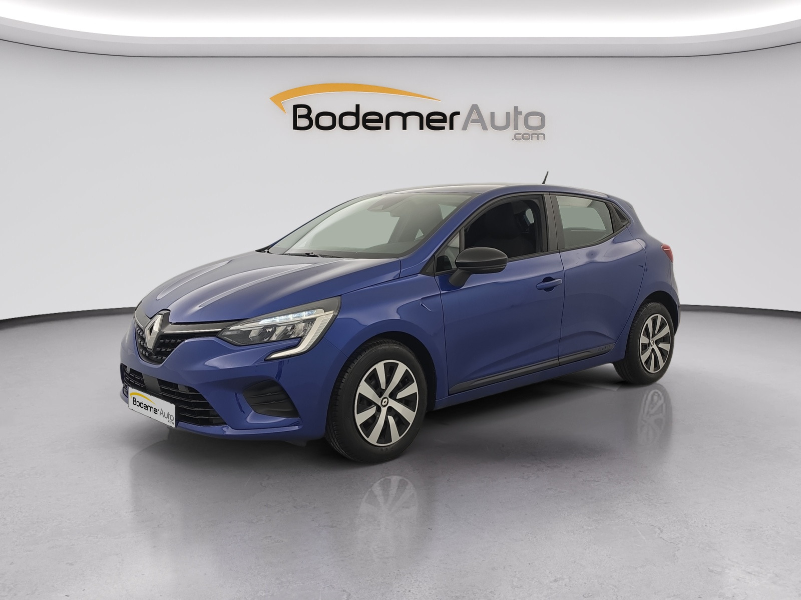 Renault Clio 5 Clio TCe 90 occasion de 2023 en vente à Saint-Lô