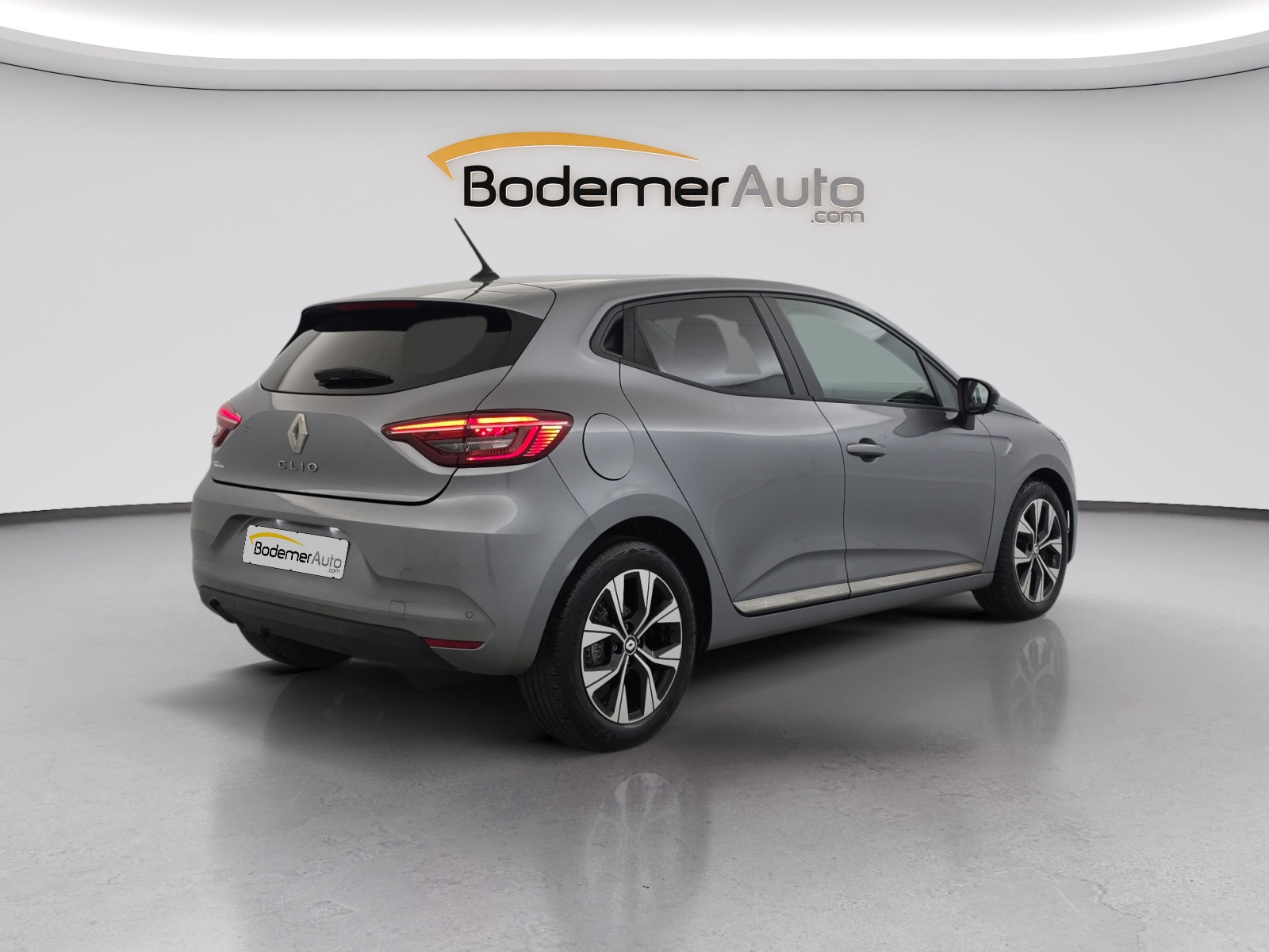 Vente en ligne Renault Clio 5 Clio TCe 100 GPL au prix de 13 950 €