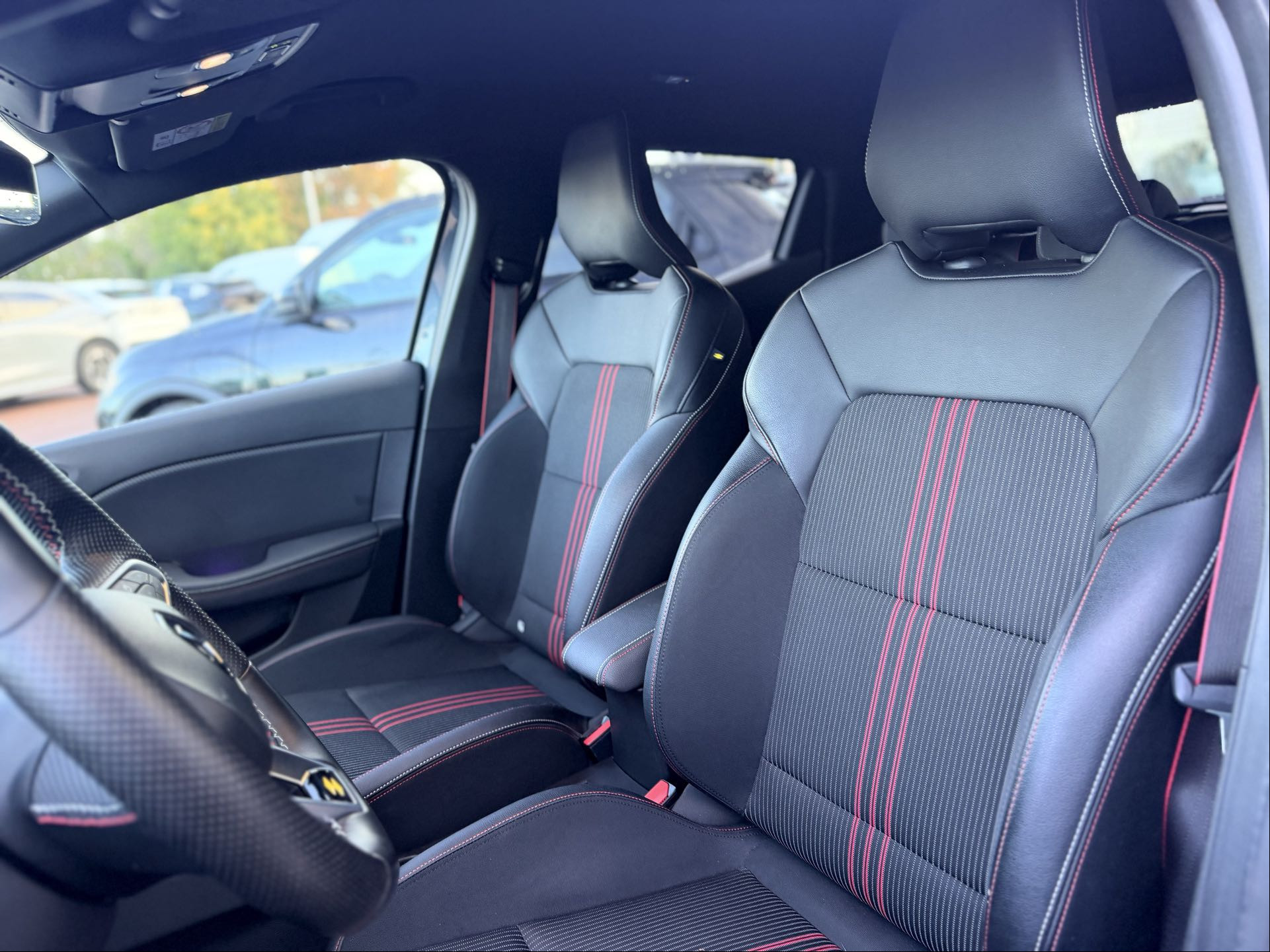 Vente en ligne Renault Clio 5 Clio E-Tech hybride 145 au prix de 16 975 €