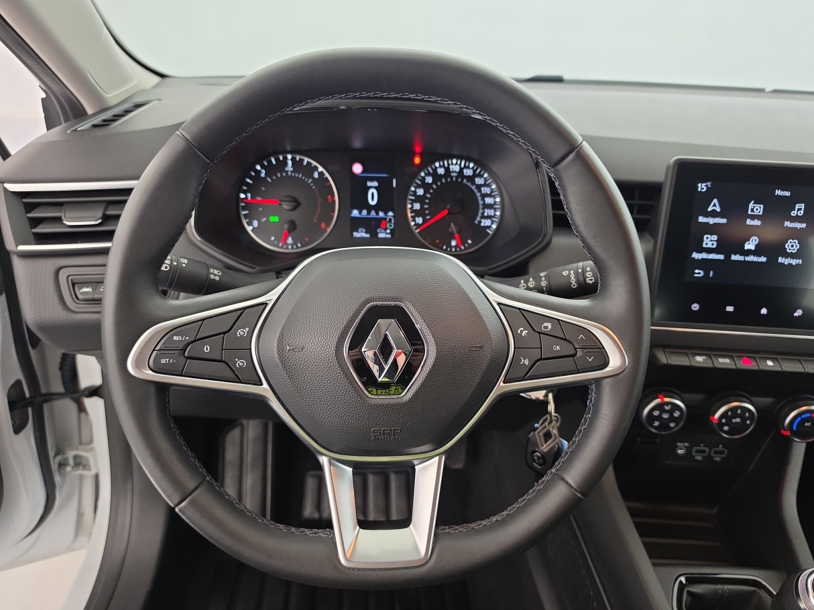 Vente en ligne Renault Clio 5 CLIO SOCIETE BLUE DCI 100 - 21N au prix de 12 690 €