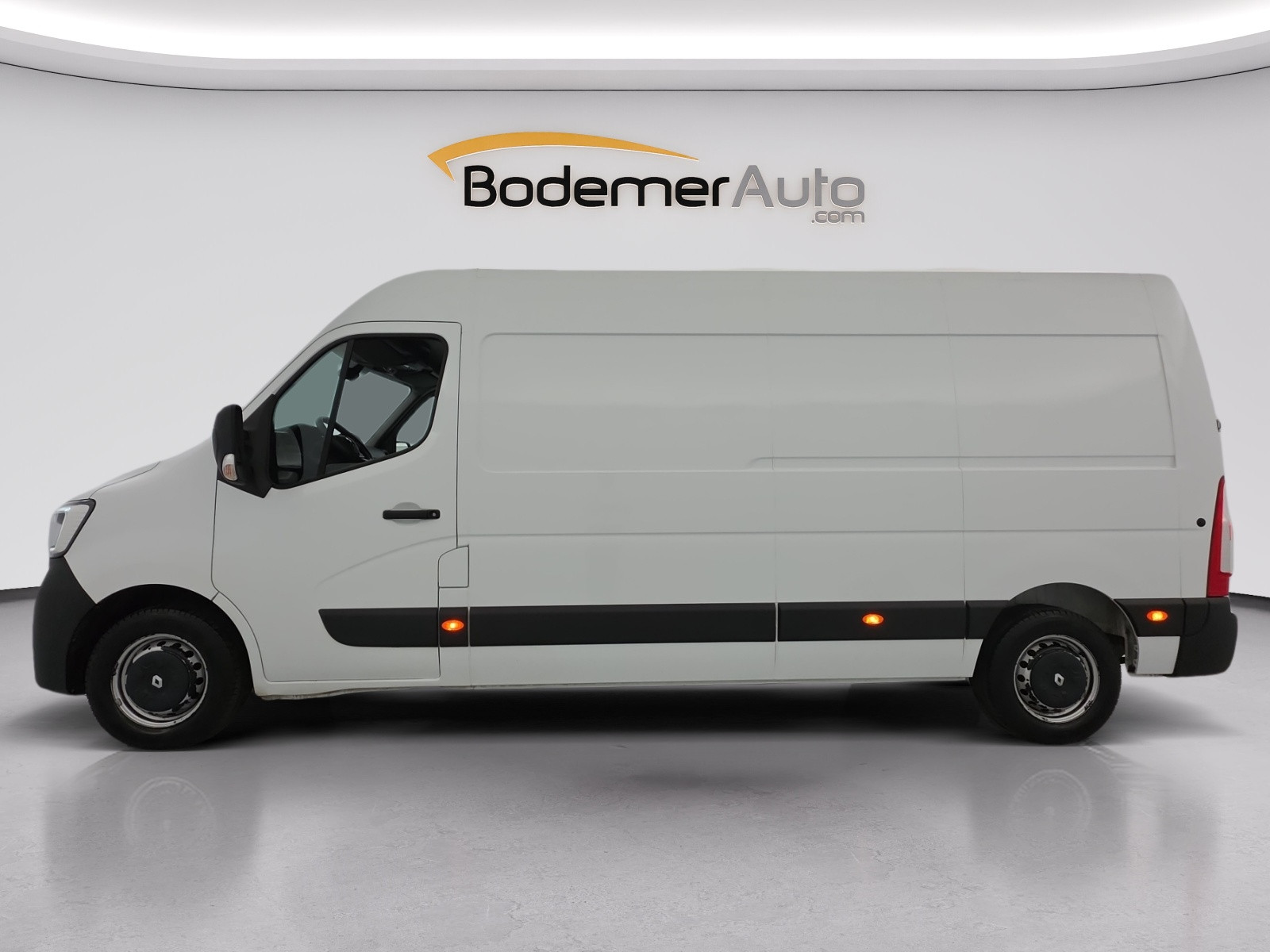 Vente en ligne Renault Master Fourgon MASTER FGN TRAC F3500 L3H2 ENERGY DCI 180 au prix de 21 990 €