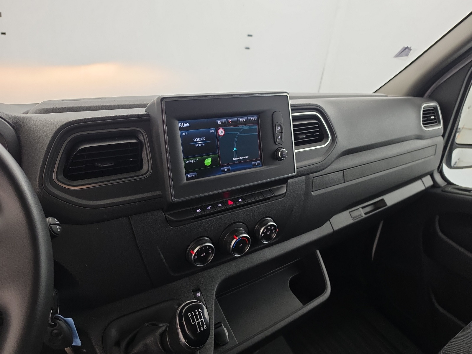 Vente en ligne Renault Master Fourgon MASTER FGN TRAC F3500 L3H2 ENERGY DCI 180 au prix de 21 990 €