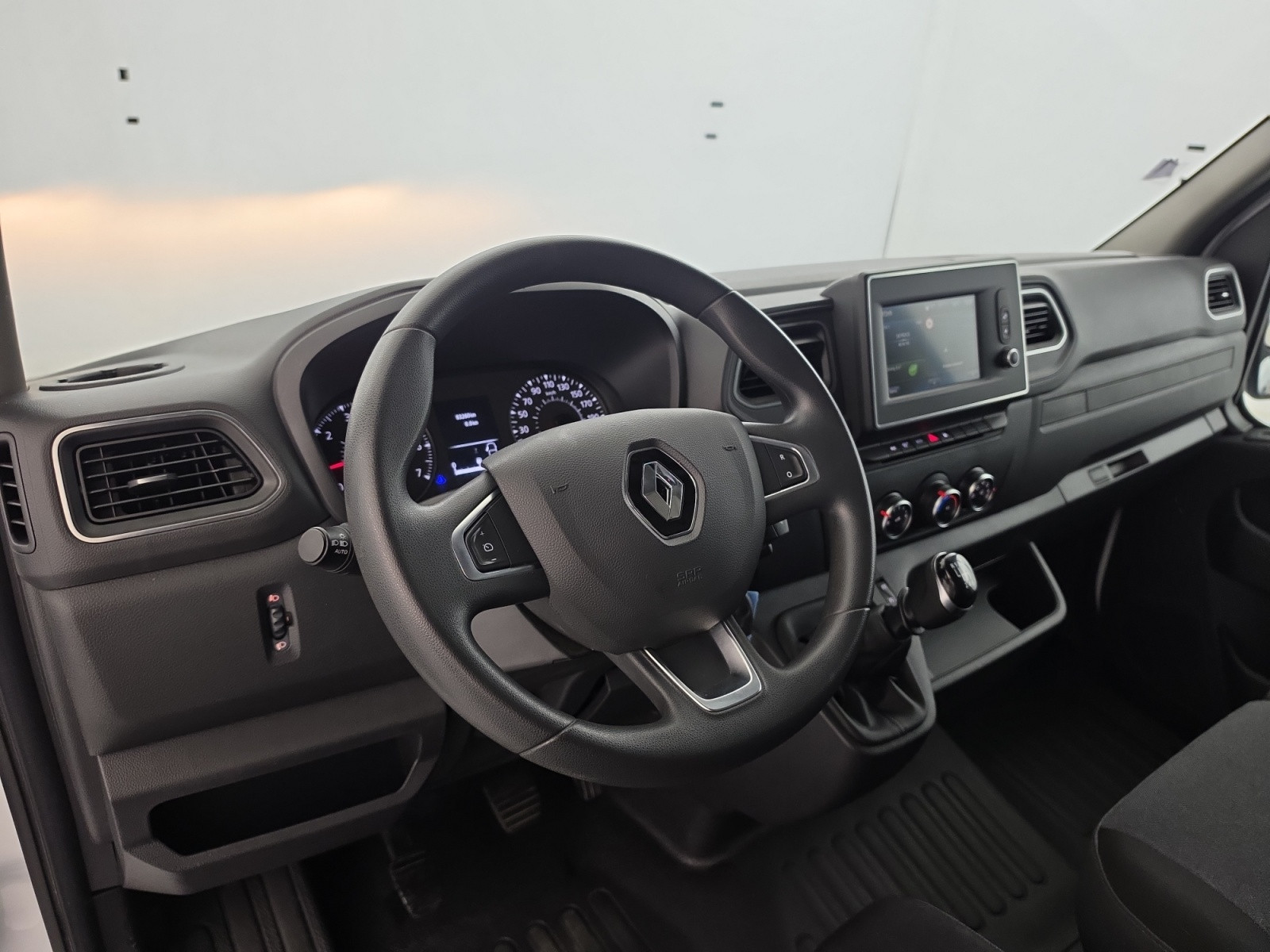 Vente en ligne Renault Master Fourgon MASTER FGN TRAC F3500 L3H2 ENERGY DCI 180 au prix de 21 990 €