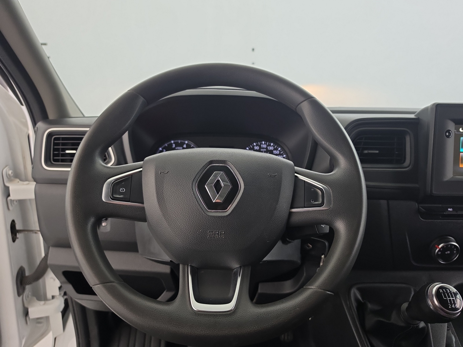 Vente en ligne Renault Master Fourgon MASTER FGN TRAC F3300 L2H2 DCI 135 au prix de 16 531 €