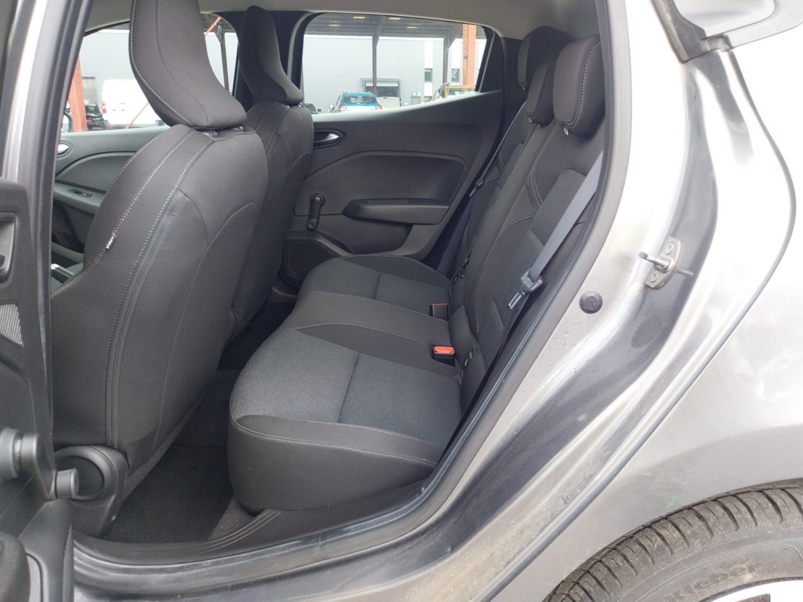 Vente en ligne Renault Clio 5 Clio TCe 90 au prix de 13 320 €