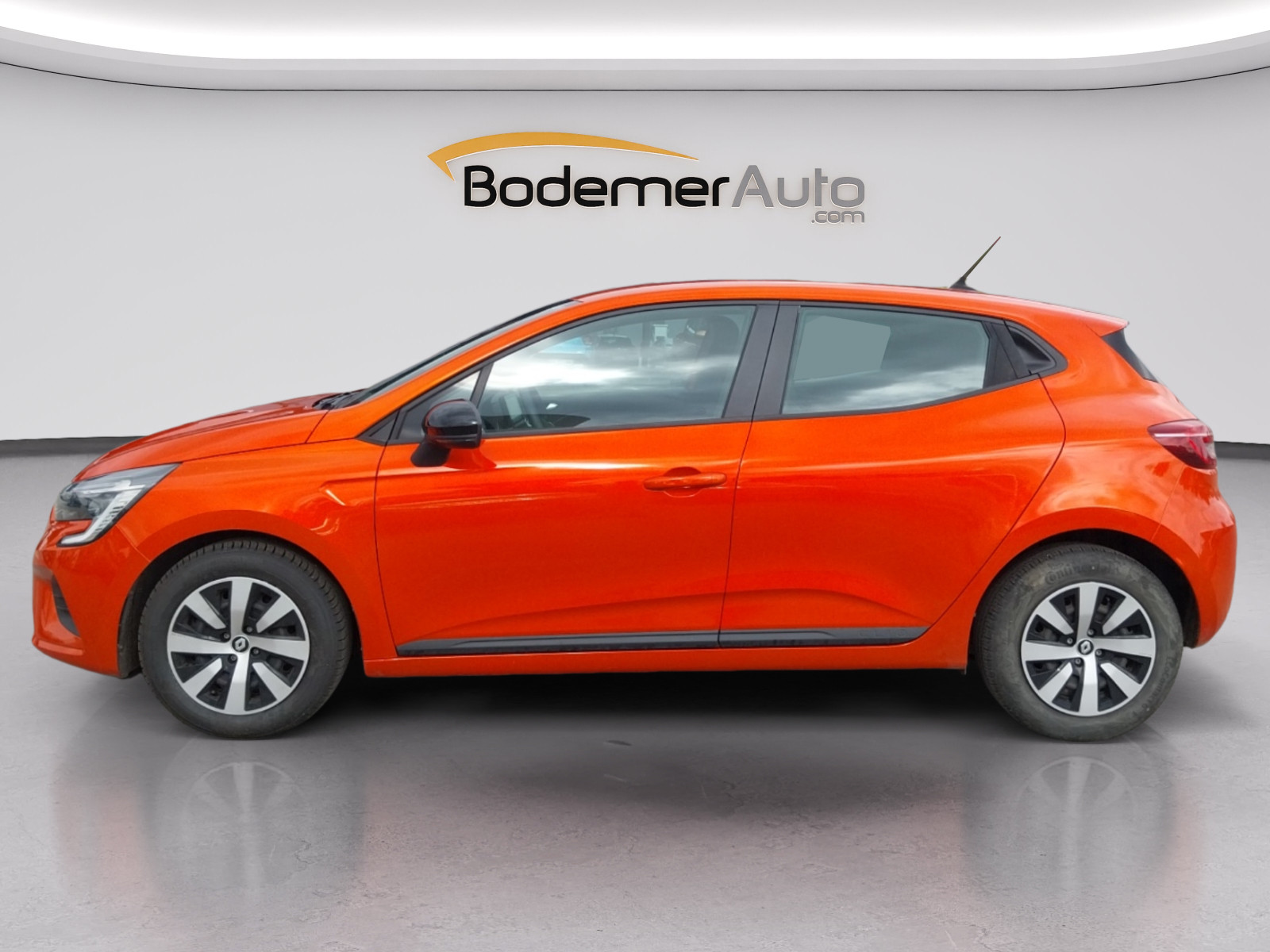 Vente en ligne Renault Clio 5 Clio TCe 90 au prix de 14 790 €