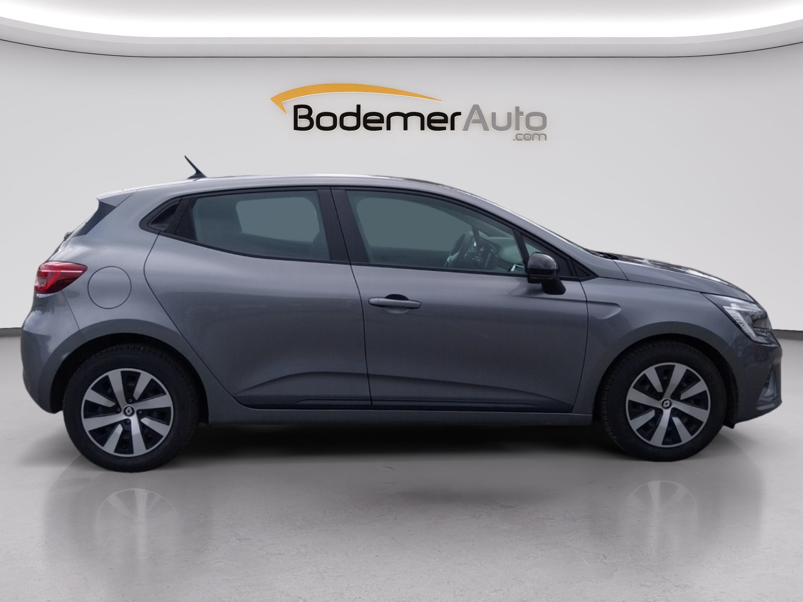 Vente en ligne Renault Clio 5 Clio TCe 90 au prix de 13 320 €