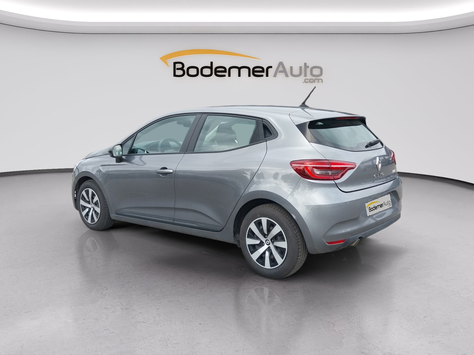 Vente en ligne Renault Clio 5 Clio TCe 90 au prix de 13 320 €