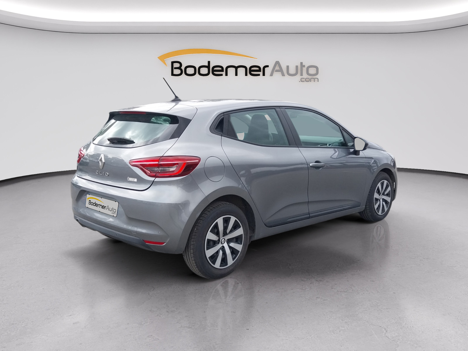 Vente en ligne Renault Clio 5 Clio TCe 90 au prix de 13 320 €