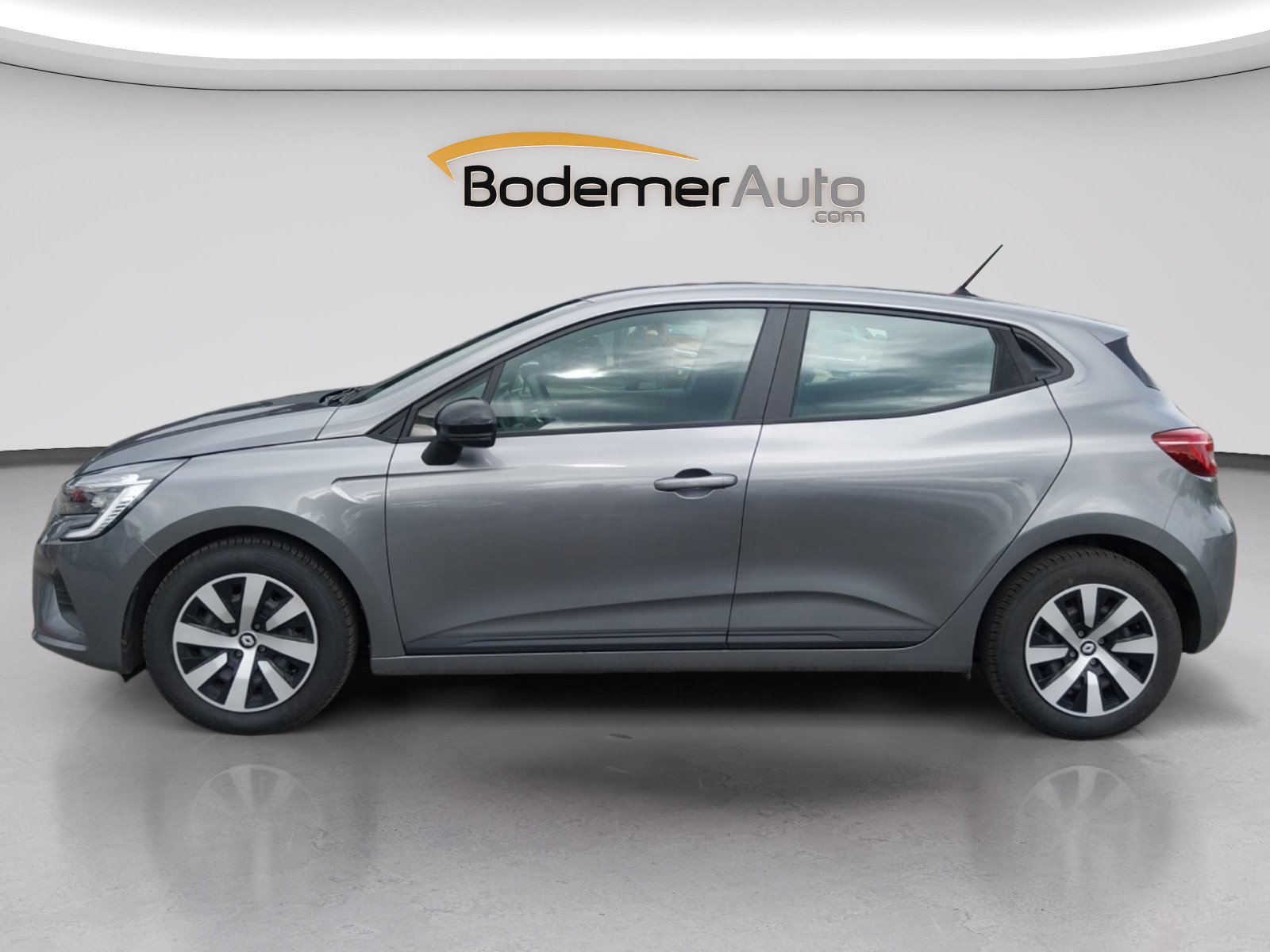 Vente en ligne Renault Clio 5 Clio TCe 90 au prix de 13 320 €