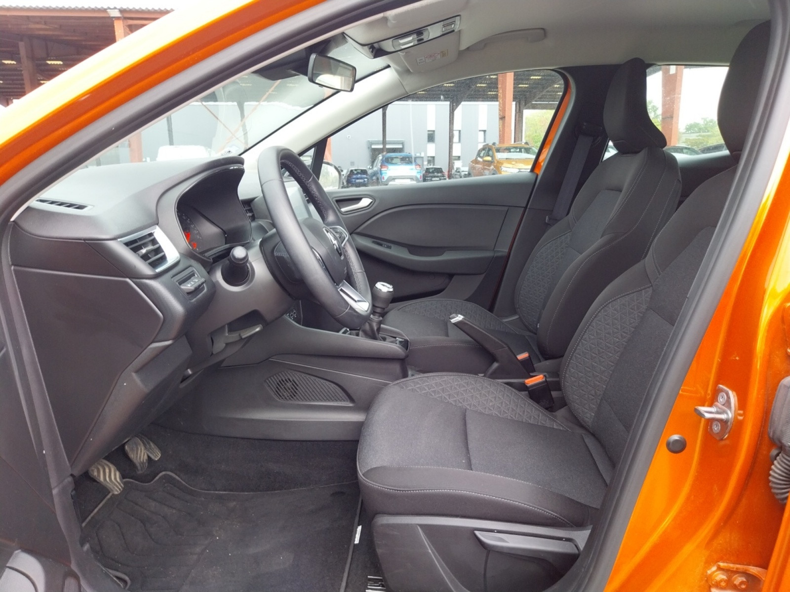 Vente en ligne Renault Clio 5 Clio TCe 90 au prix de 14 790 €