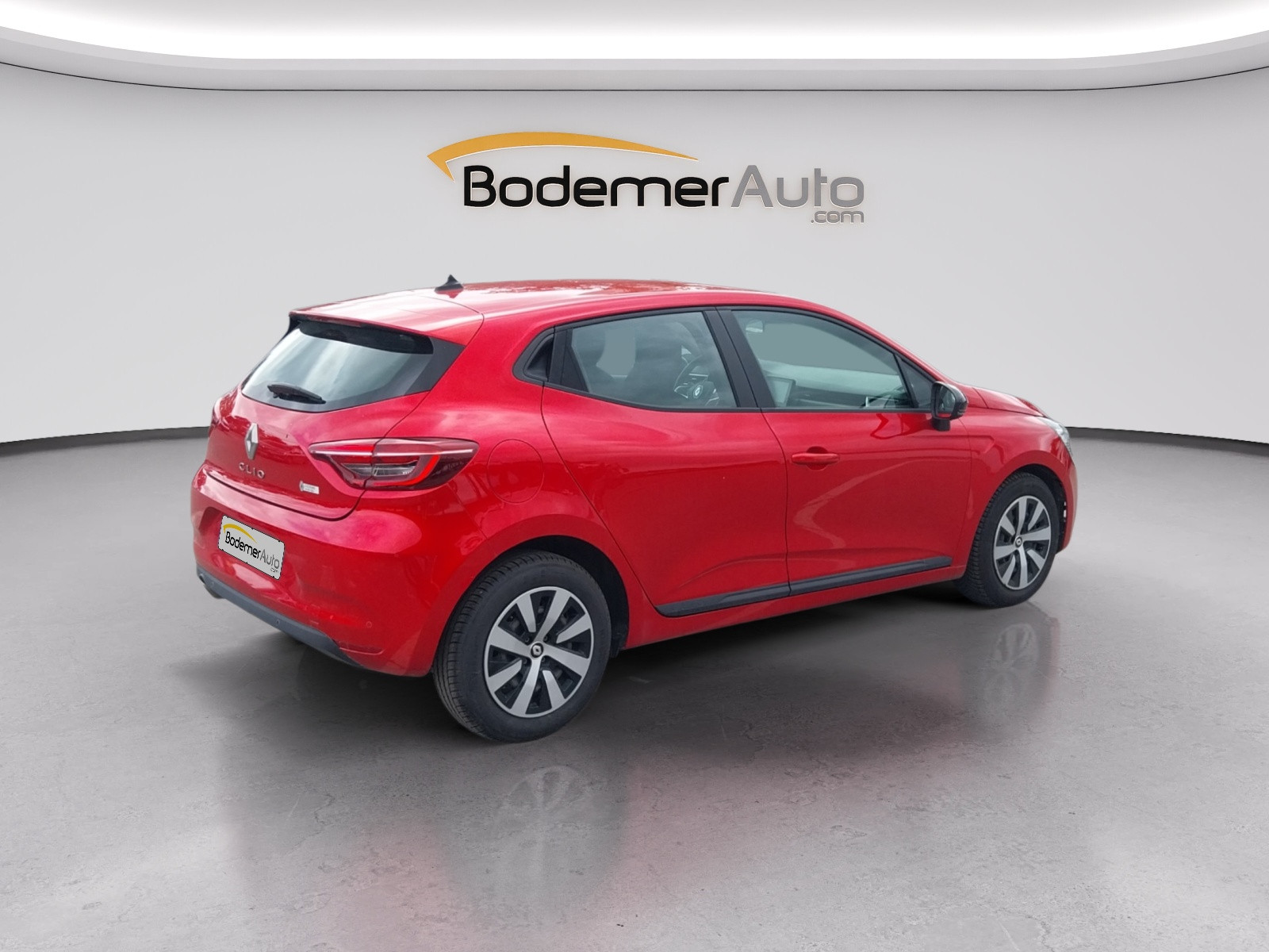 Vente en ligne Renault Clio 5 Clio TCe 90 au prix de 13 770 €