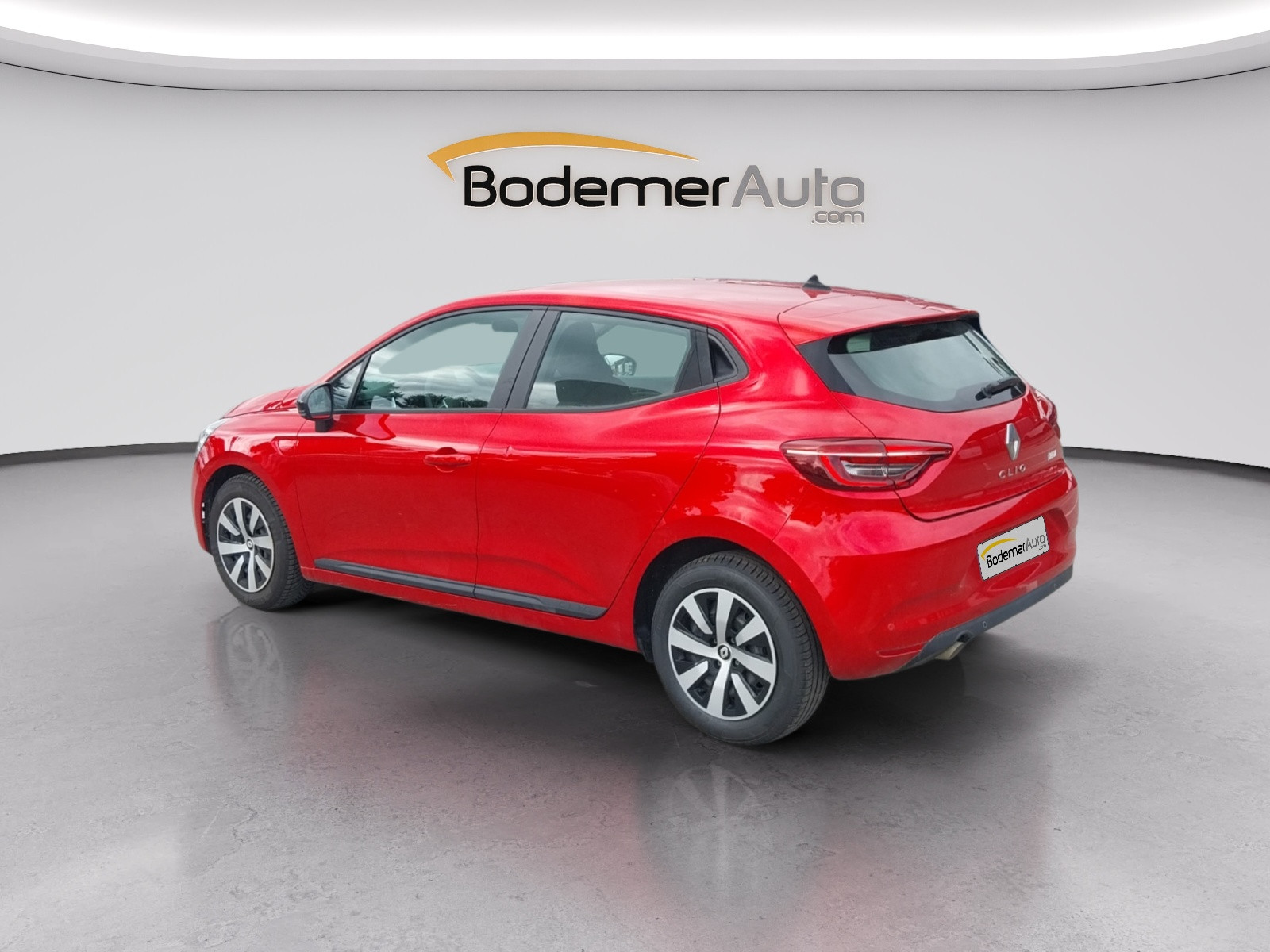 Vente en ligne Renault Clio 5 Clio TCe 90 au prix de 13 770 €