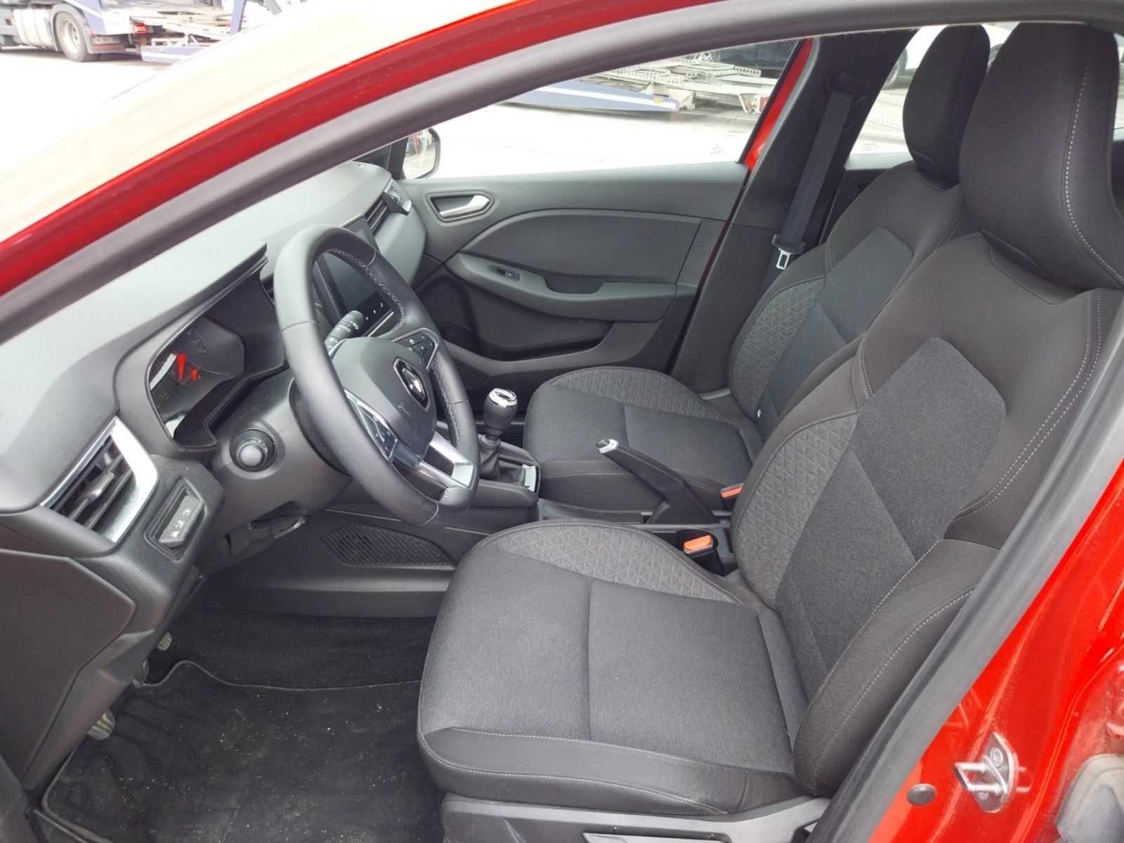 Vente en ligne Renault Clio 5 Clio TCe 90 au prix de 13 770 €