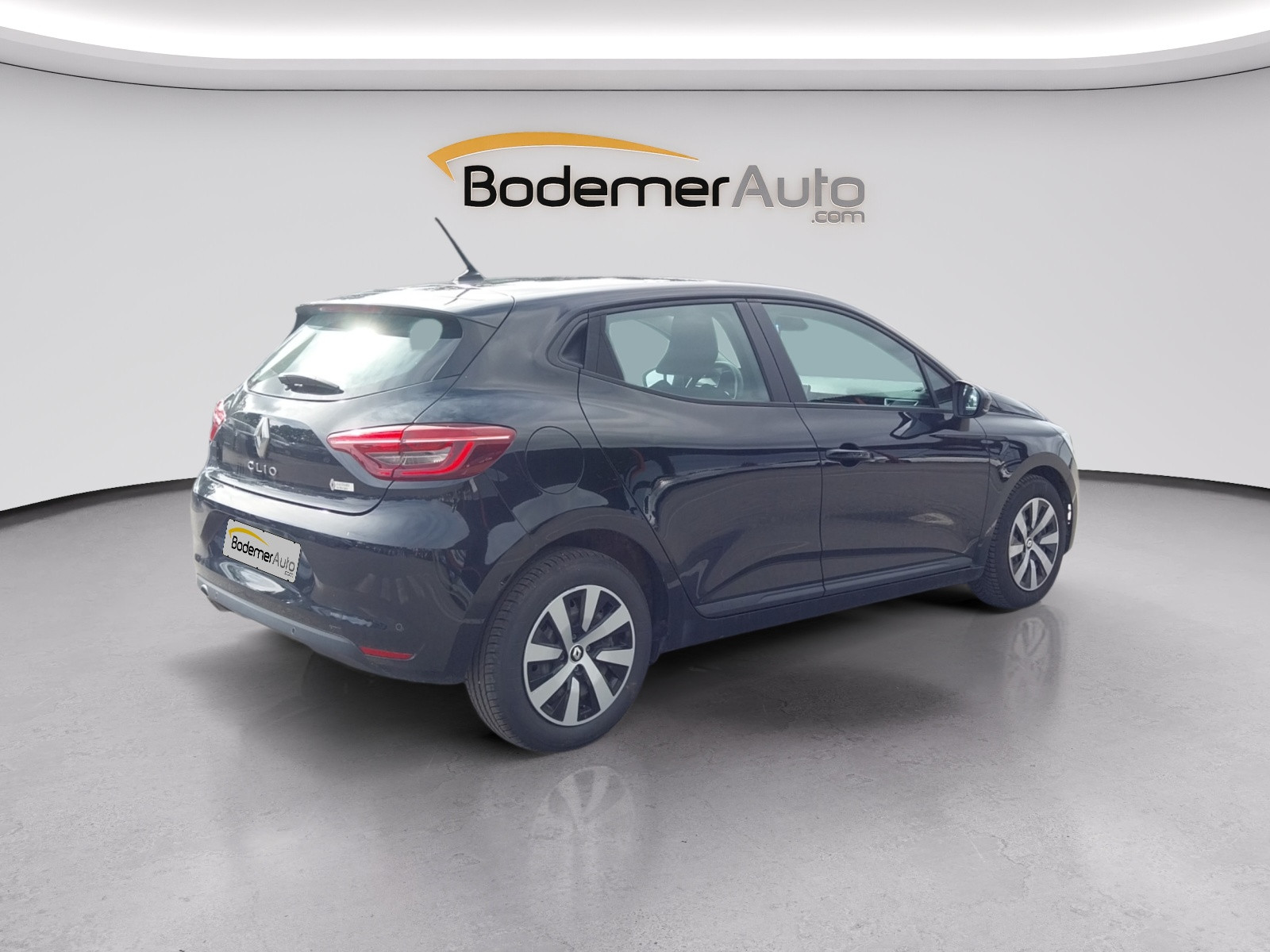 Vente en ligne Renault Clio 5 Clio TCe 90 au prix de 13 540 €