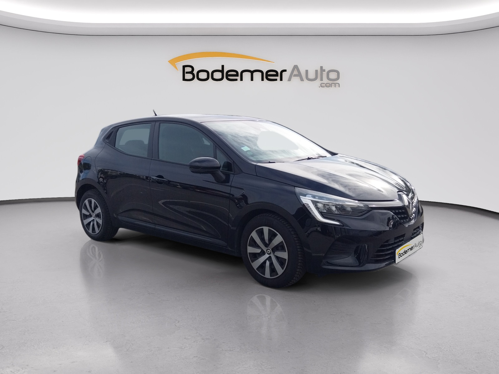 Vente en ligne Renault Clio 5 Clio TCe 90 au prix de 13 540 €