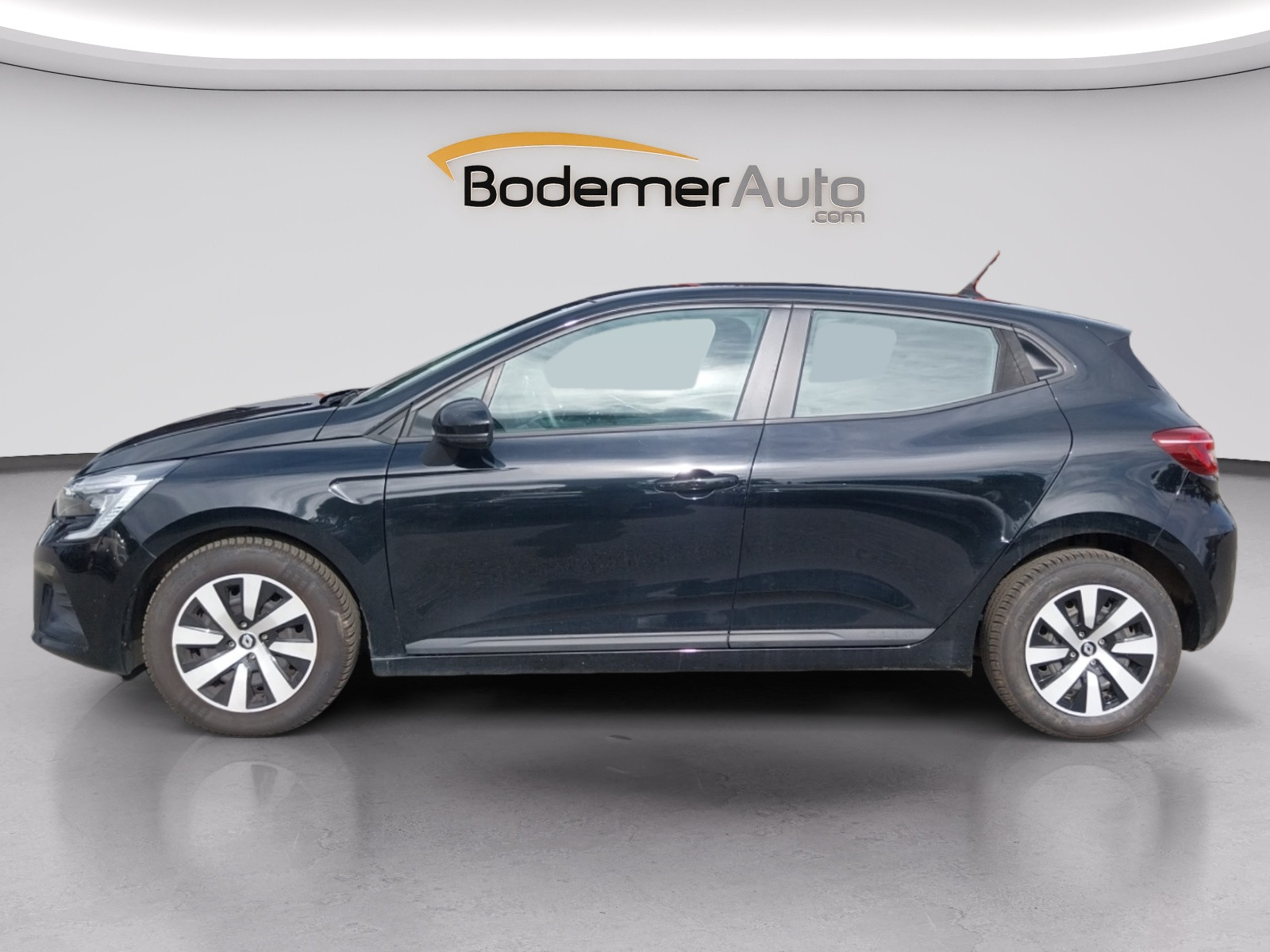 Vente en ligne Renault Clio 5 Clio TCe 90 au prix de 13 540 €