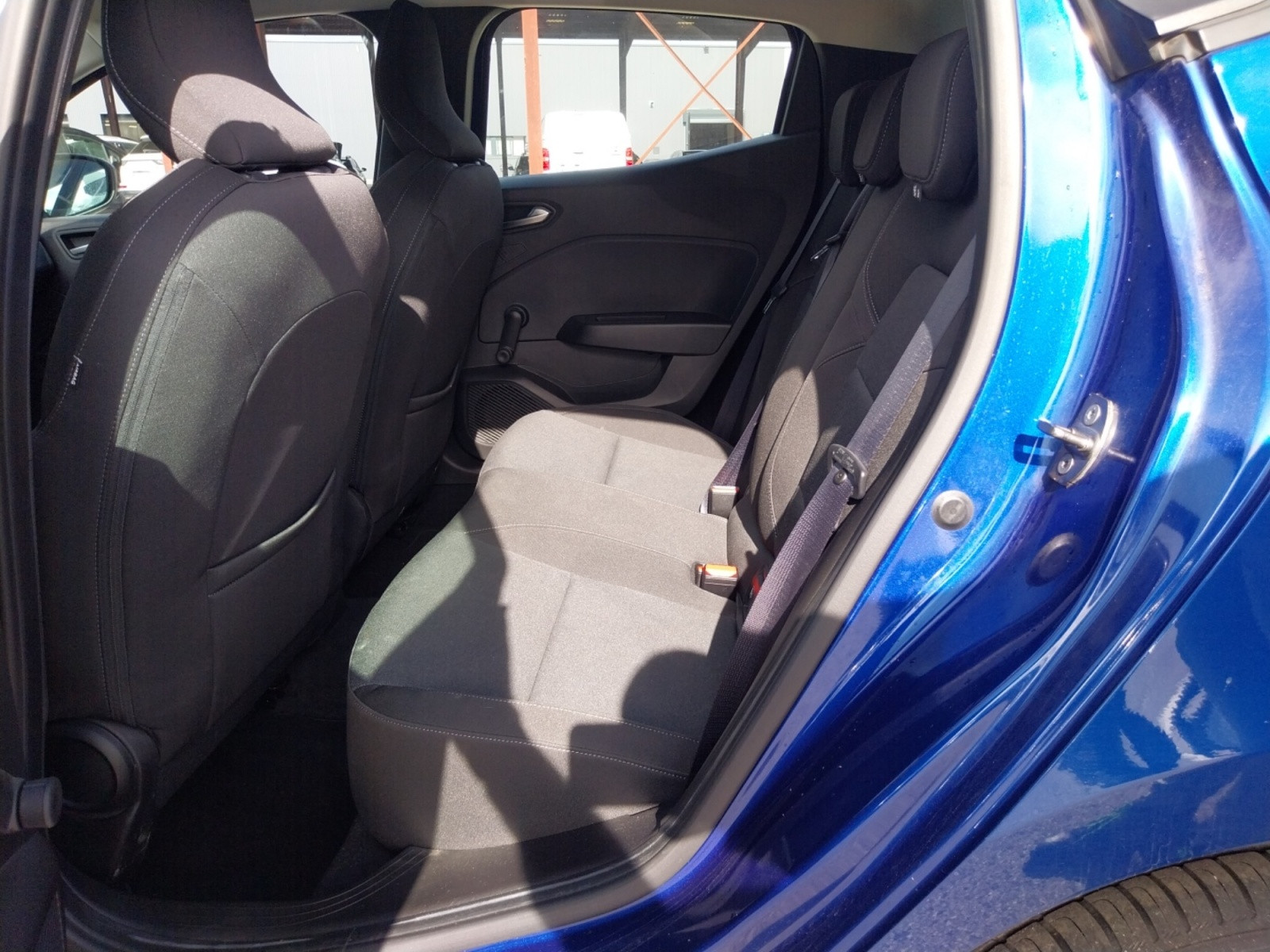 Vente en ligne Renault Clio 5 Clio TCe 90 au prix de 13 350 €