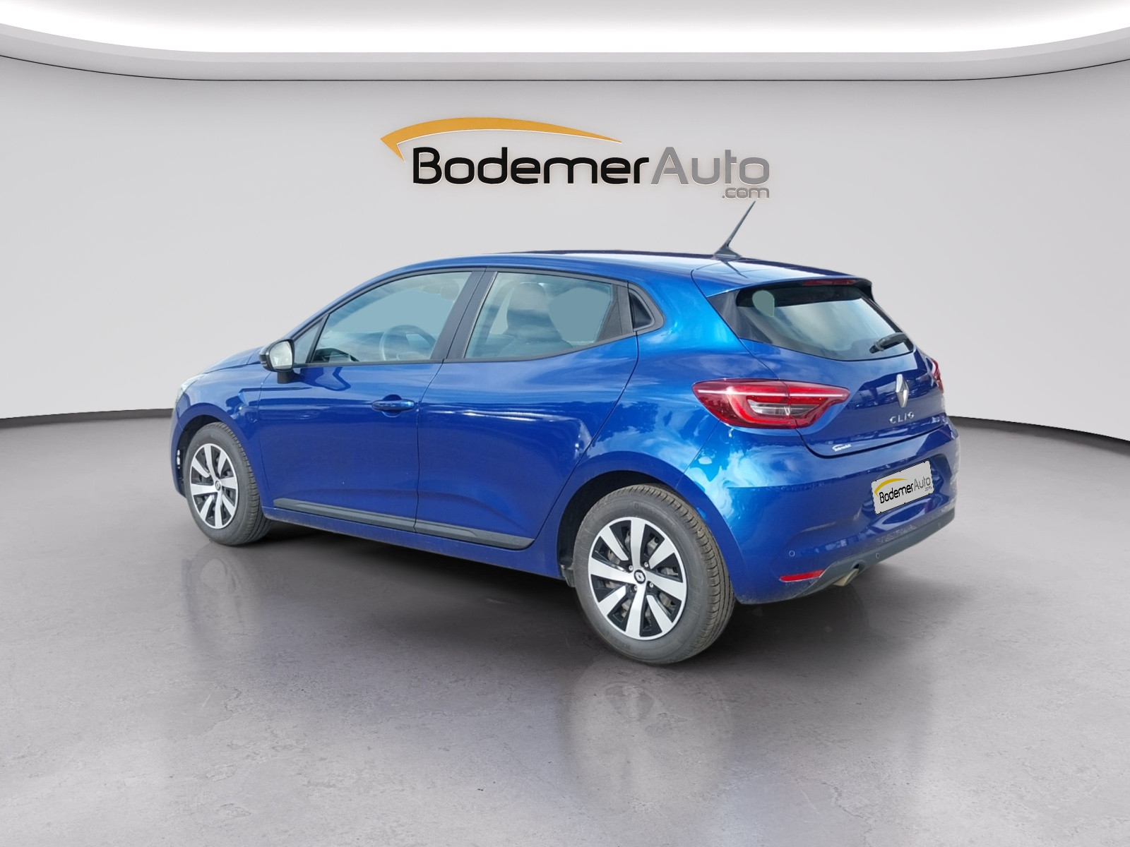 Vente en ligne Renault Clio 5 Clio TCe 90 au prix de 13 350 €
