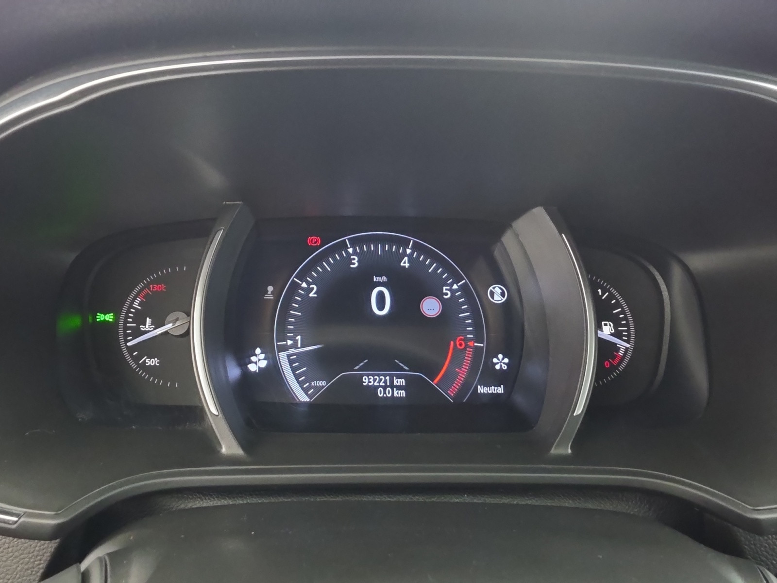Vente en ligne Renault Megane 4 Estate Mégane IV Estate TCe 140 FAP au prix de 12 490 €