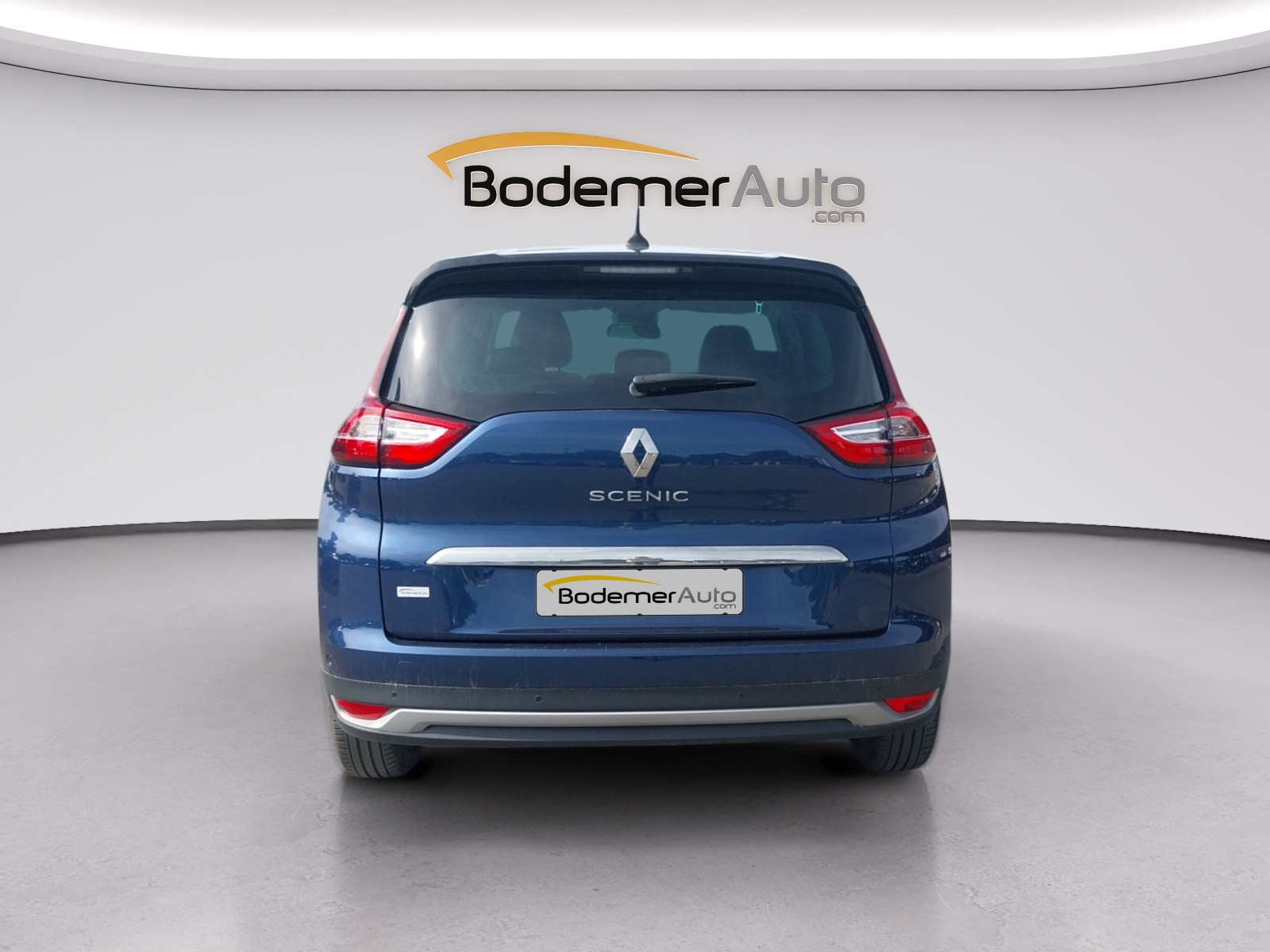 Vente en ligne Renault Grand Scenic 4 Grand Scenic Blue dCi 120 EDC au prix de 16 990 €
