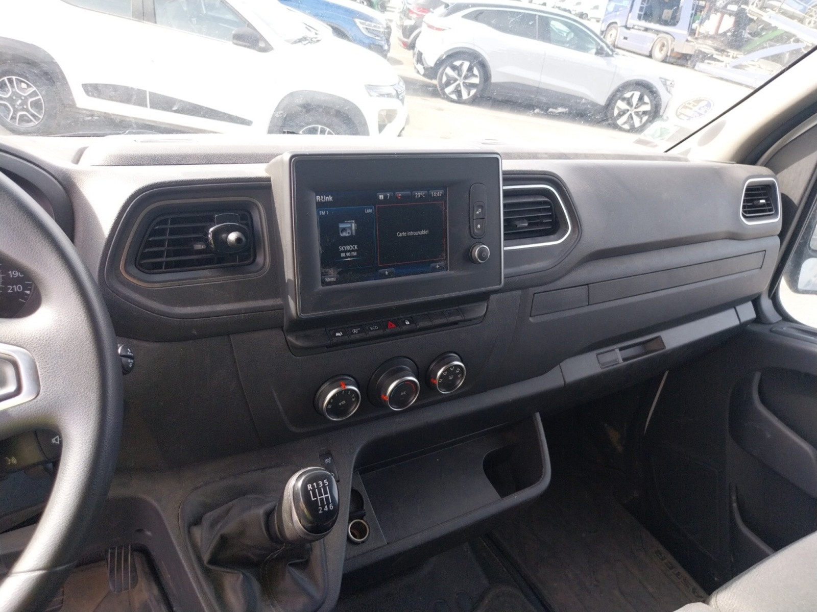 Vente en ligne Renault Master Fourgon MASTER FGN TRAC F3500 L3H2 ENERGY DCI 180 au prix de 21 990 €