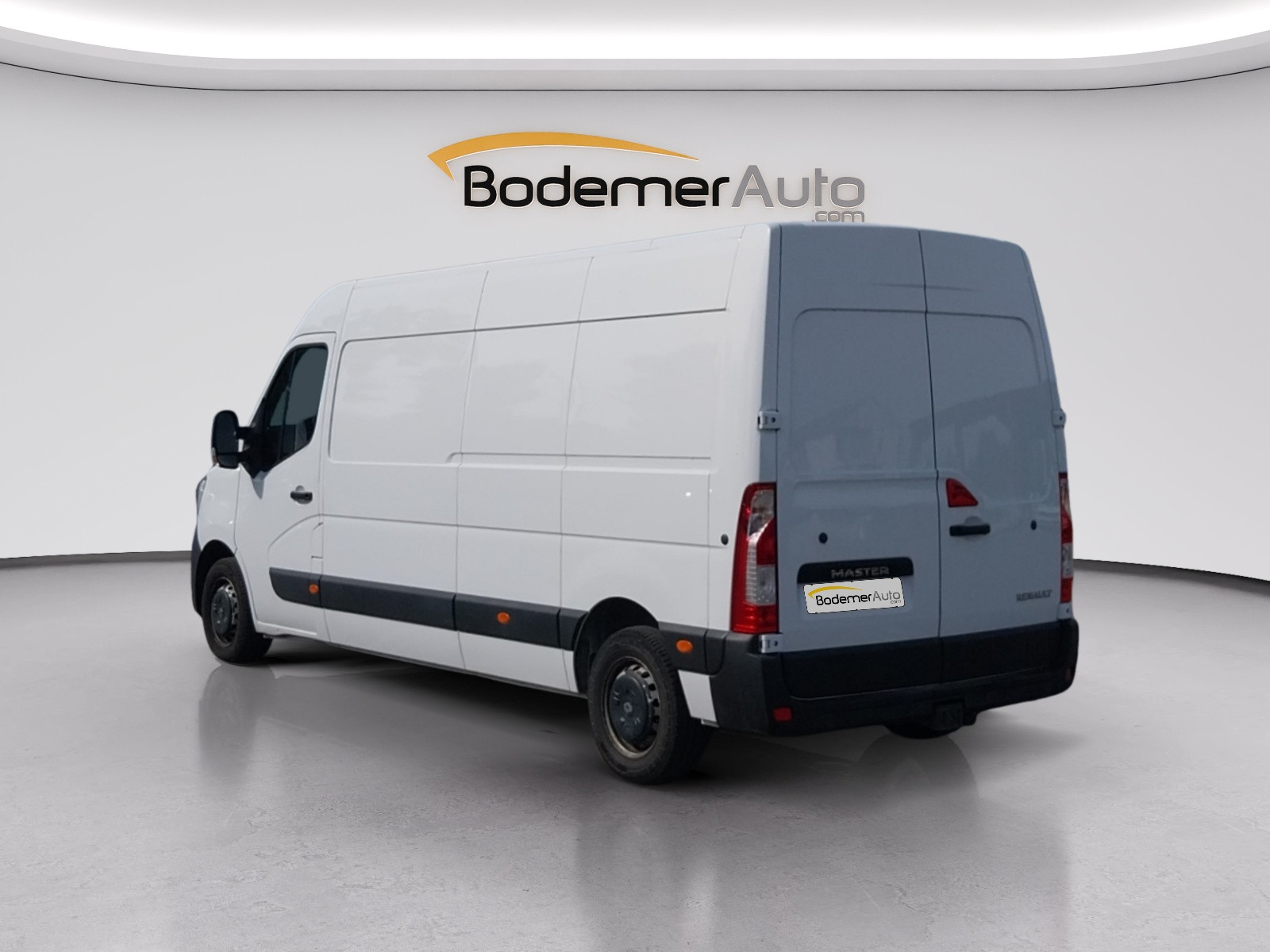 Vente en ligne Renault Master Fourgon MASTER FGN TRAC F3500 L3H2 ENERGY DCI 180 au prix de 21 990 €
