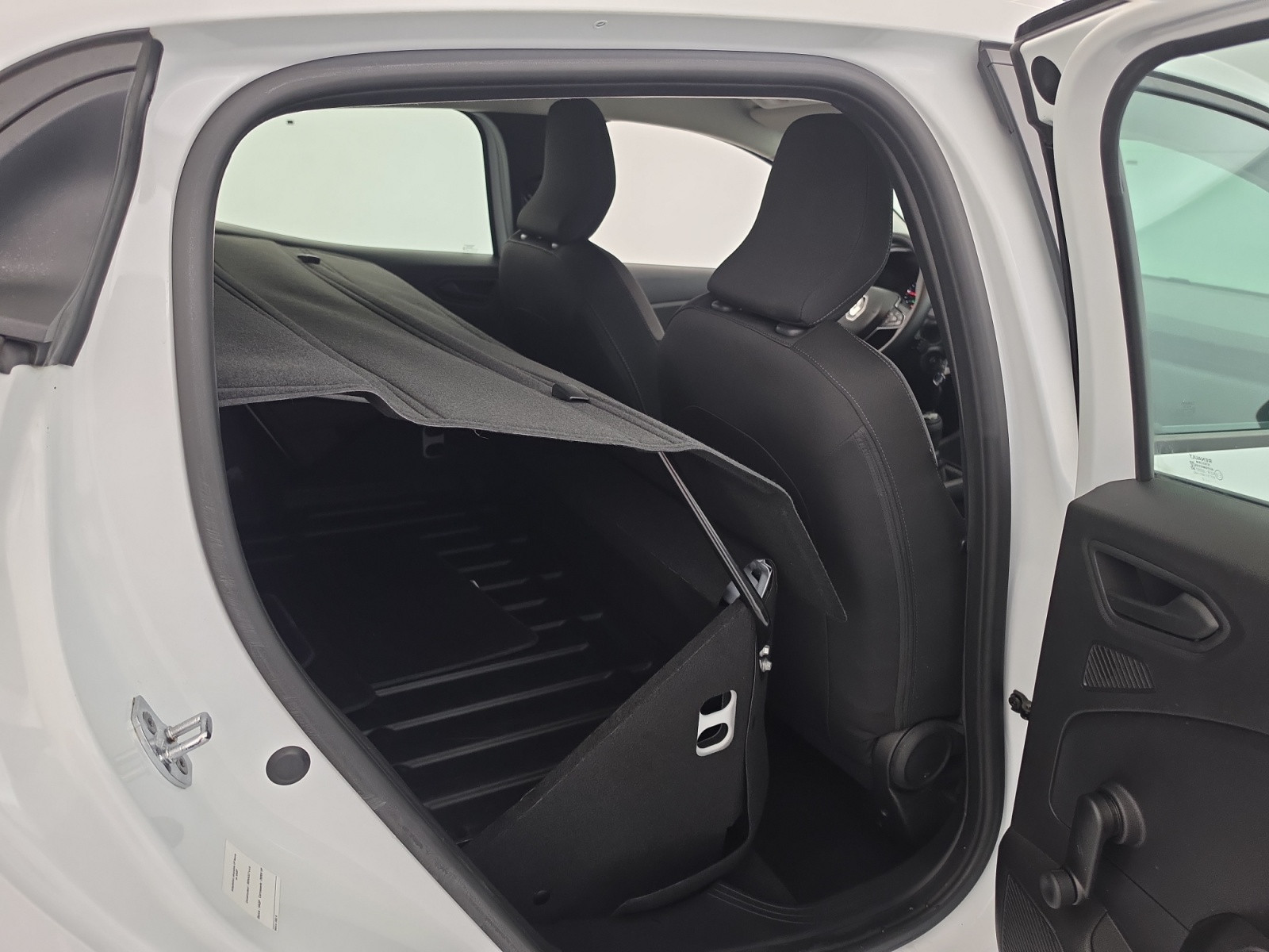 Vente en ligne Renault Clio 5 CLIO SOCIETE BLUE DCI 100 - 21N au prix de 11 990 €