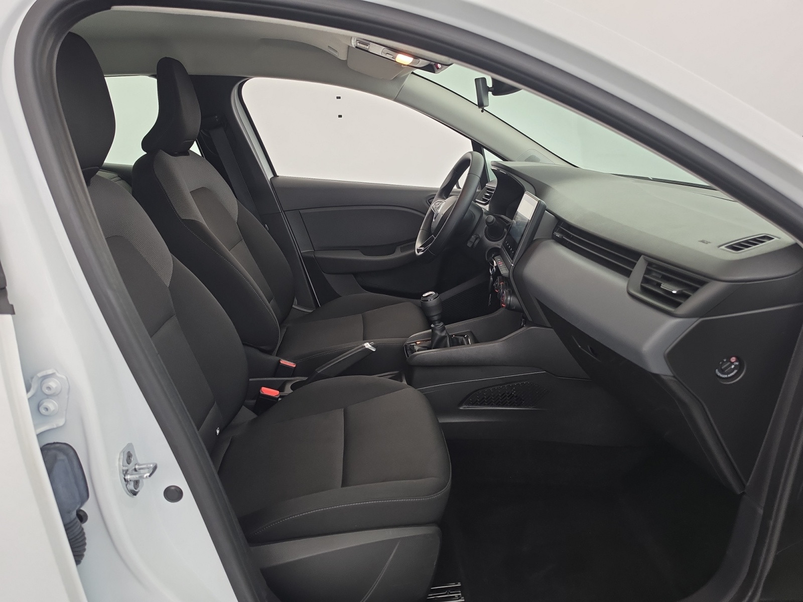 Vente en ligne Renault Clio 5 CLIO SOCIETE BLUE DCI 100 - 21N au prix de 11 990 €