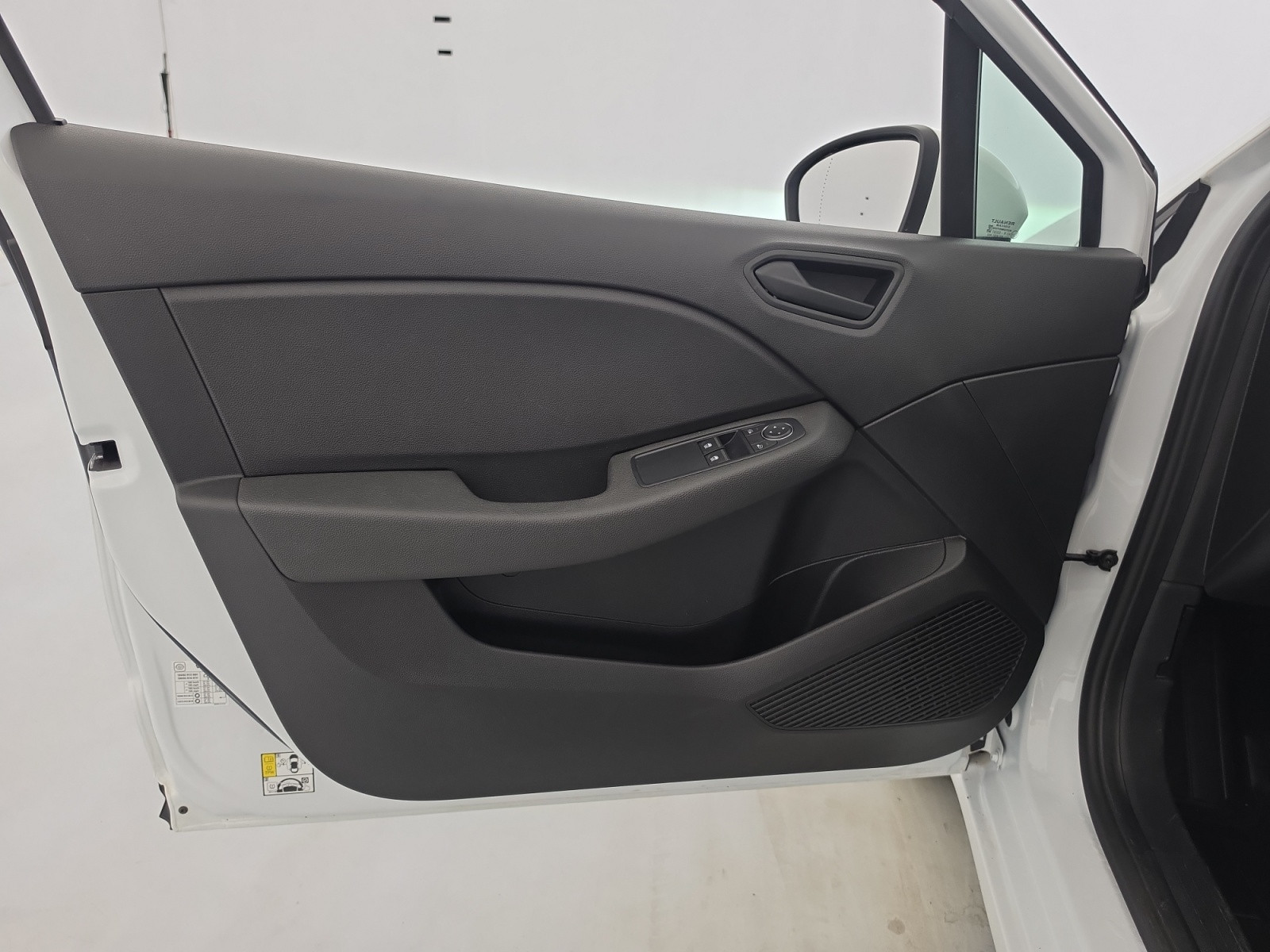Vente en ligne Renault Clio 5 CLIO SOCIETE BLUE DCI 100 - 21N au prix de 11 990 €