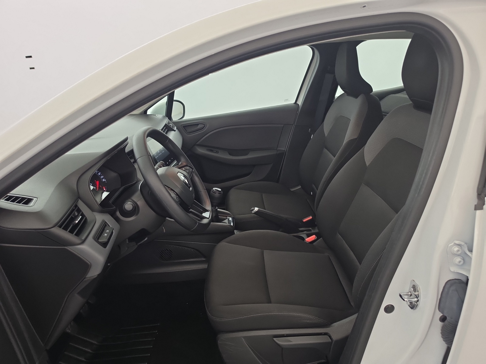 Vente en ligne Renault Clio 5 CLIO SOCIETE BLUE DCI 100 - 21N au prix de 11 990 €