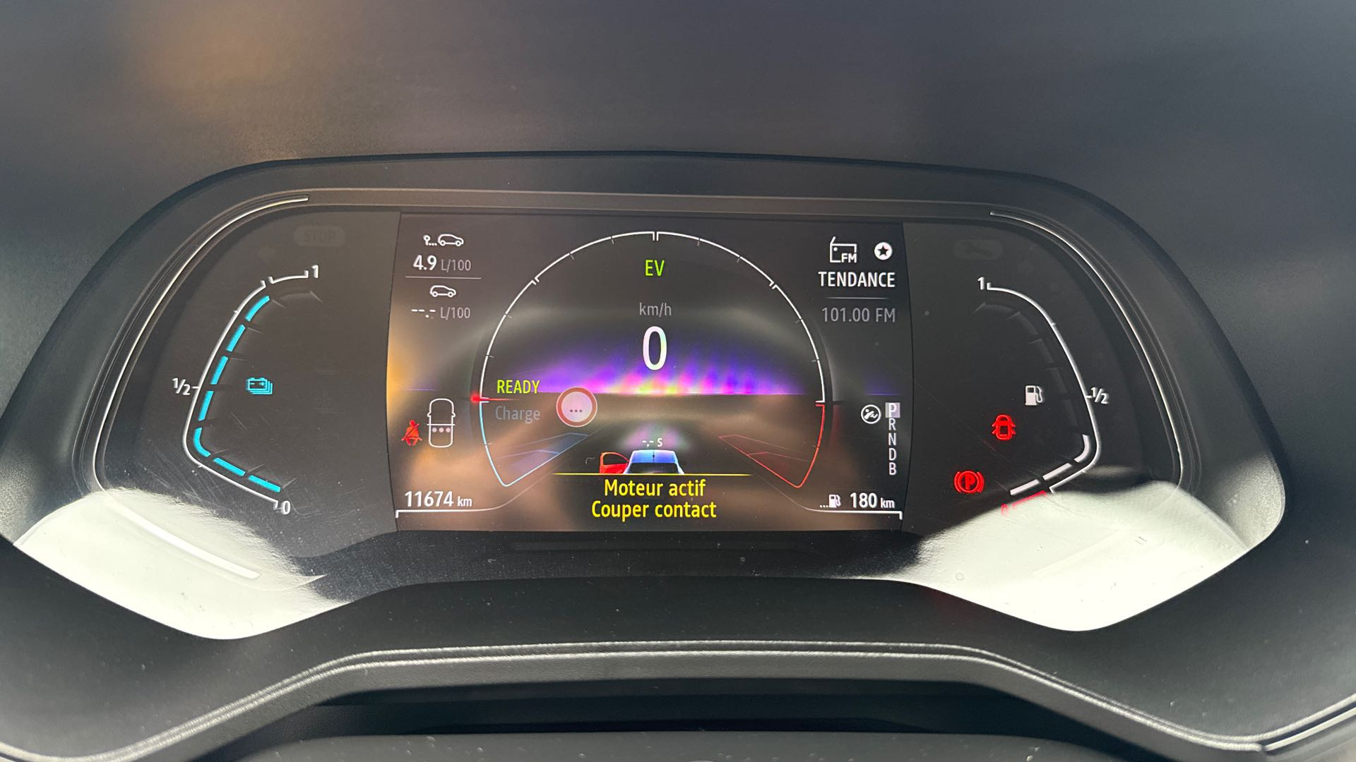 Vente en ligne Renault Clio 5 Clio E-Tech full hybrid 145 au prix de 17 490 €