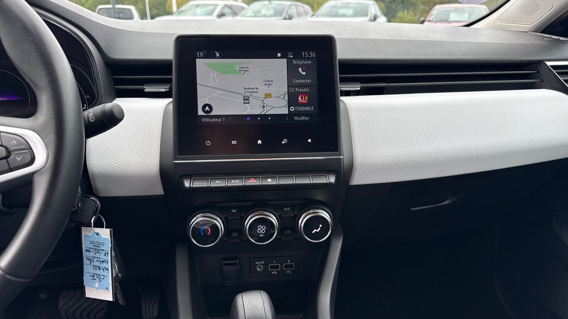 Vente en ligne Renault Clio 5 Clio E-Tech full hybrid 145 au prix de 17 490 €