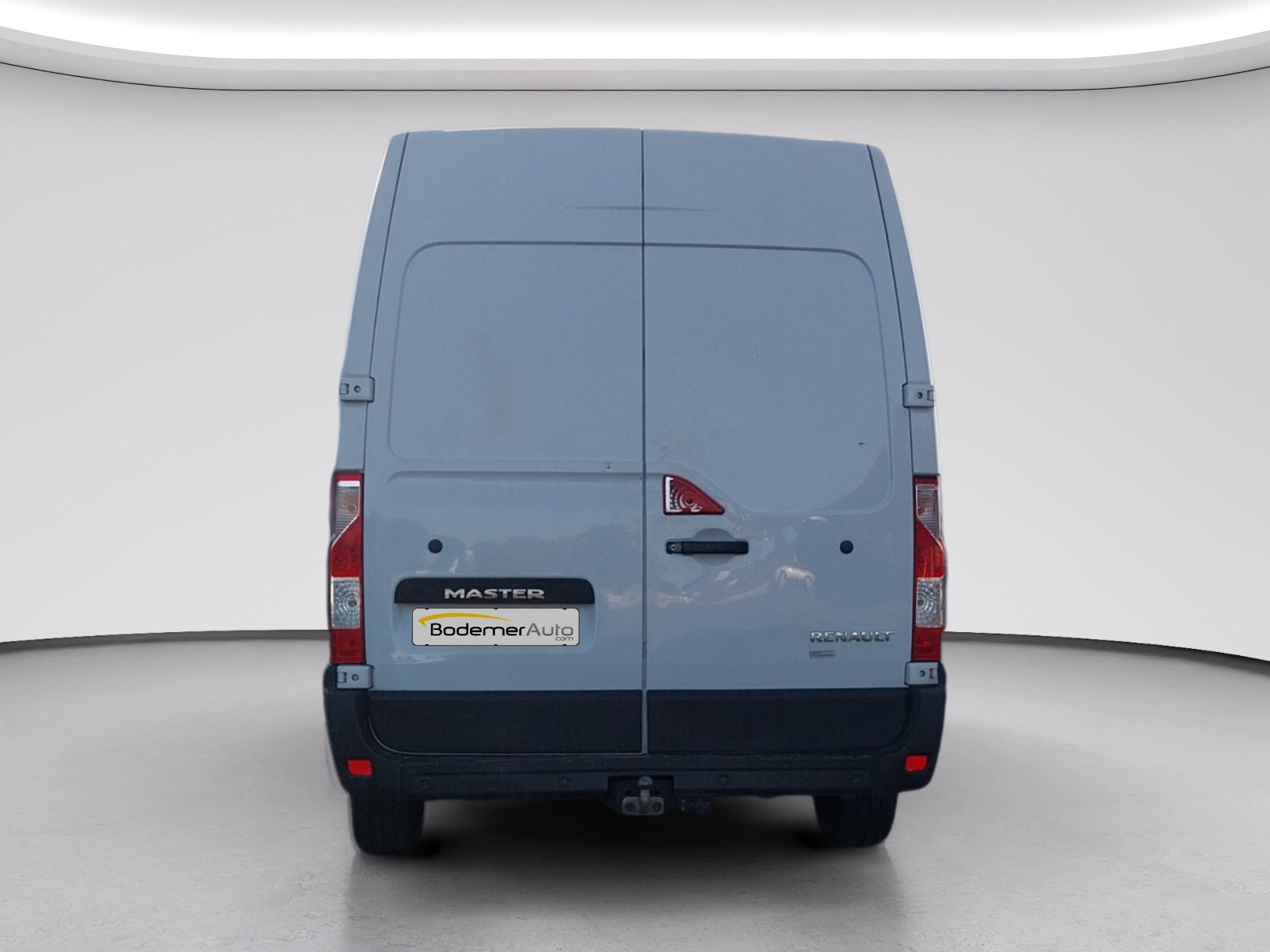 Vente en ligne Renault Master Fourgon MASTER FGN TRAC F3300 L2H2 DCI 135 au prix de 16 531 €