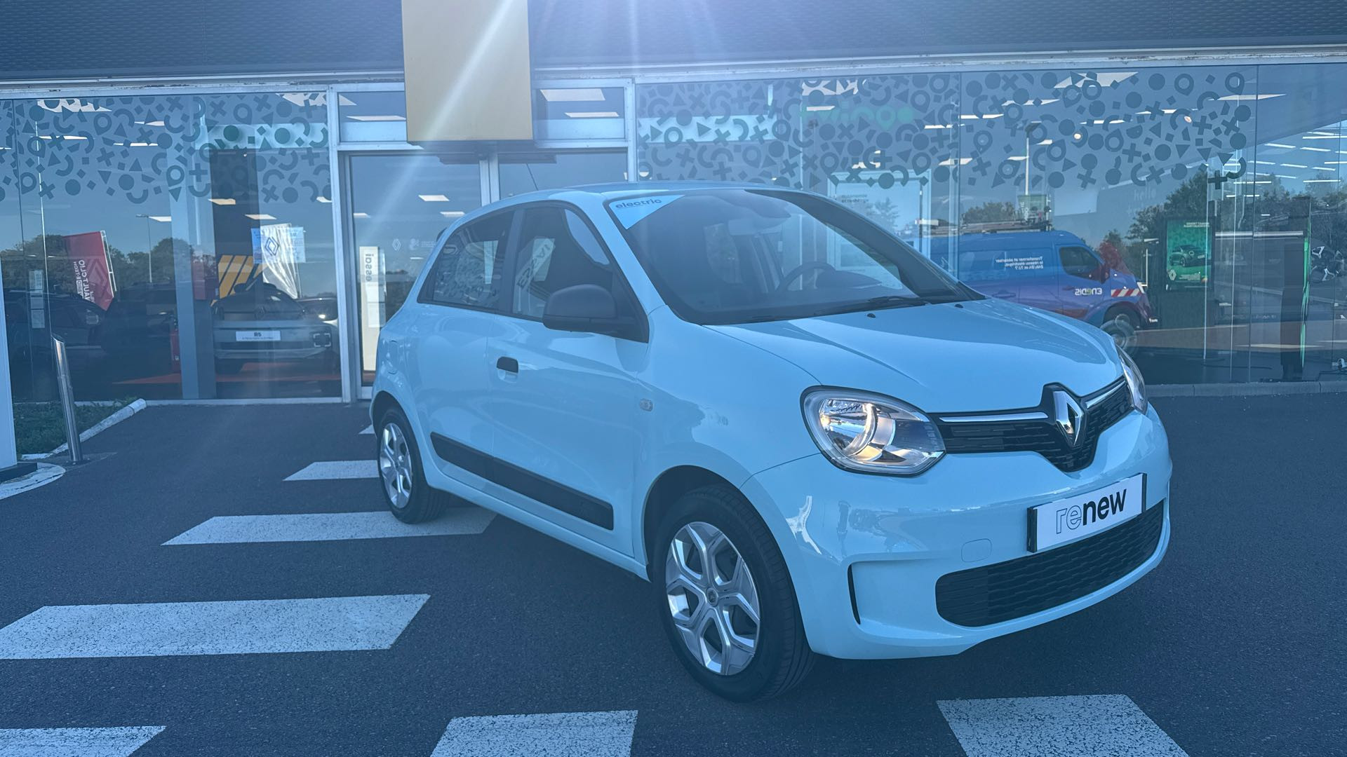 Vente en ligne Renault Twingo Electrique Twingo III E-Tech au prix de 12 690 €