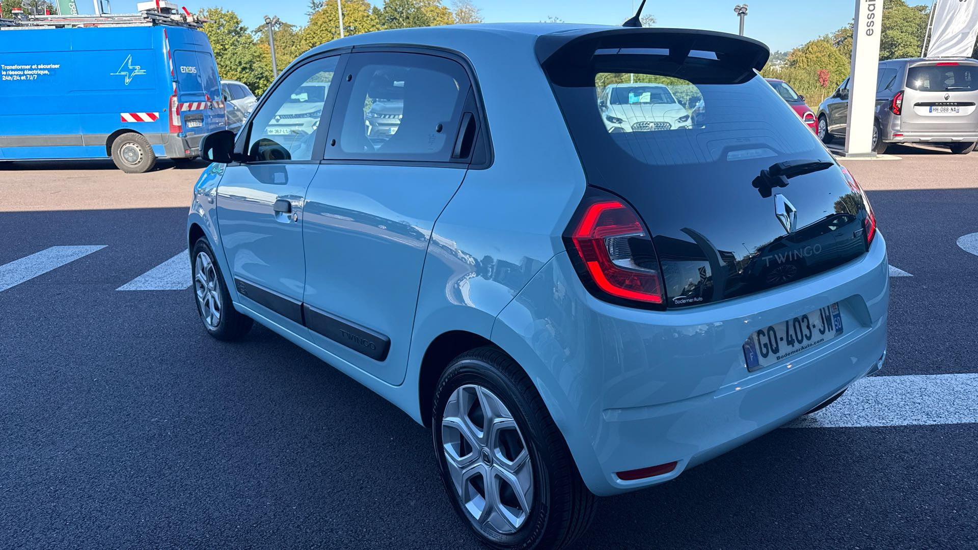 Vente en ligne Renault Twingo Electrique Twingo III E-Tech au prix de 12 690 €