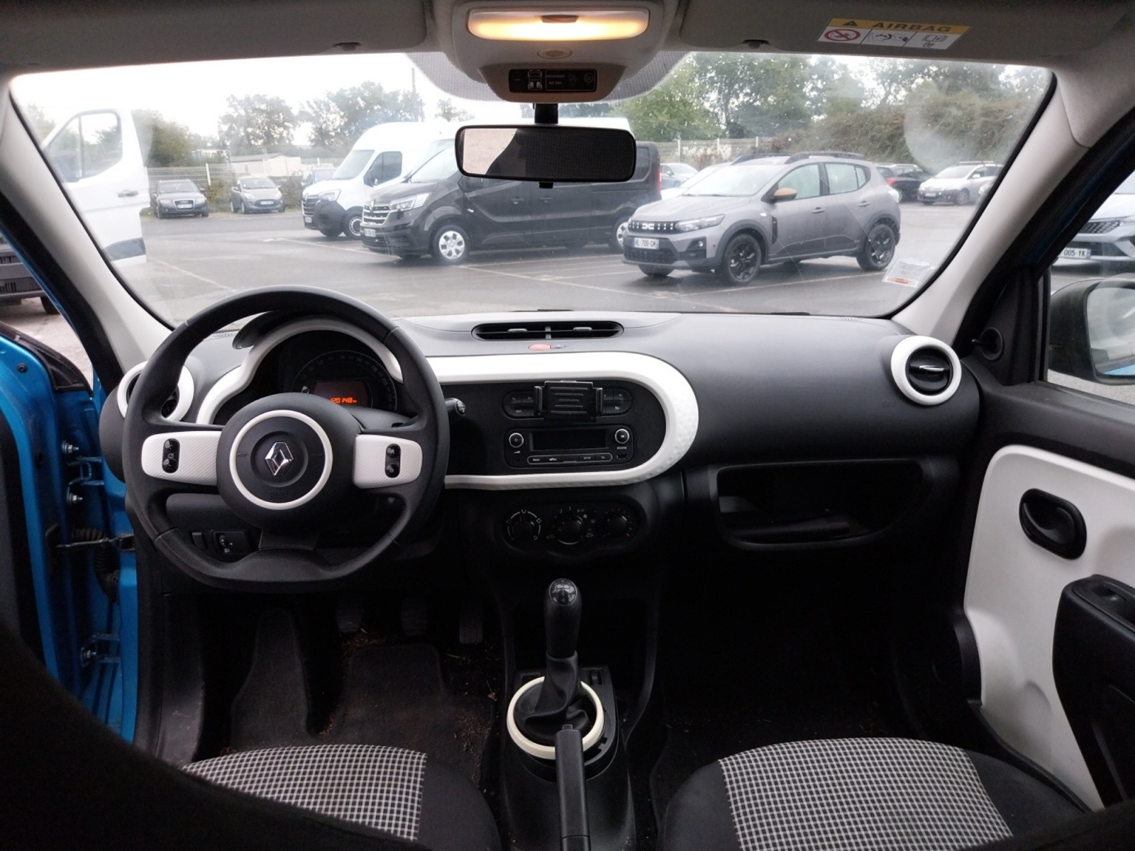 Vente en ligne Renault Twingo 3  1.0 SCe 70 eco2 au prix de 5 990 €