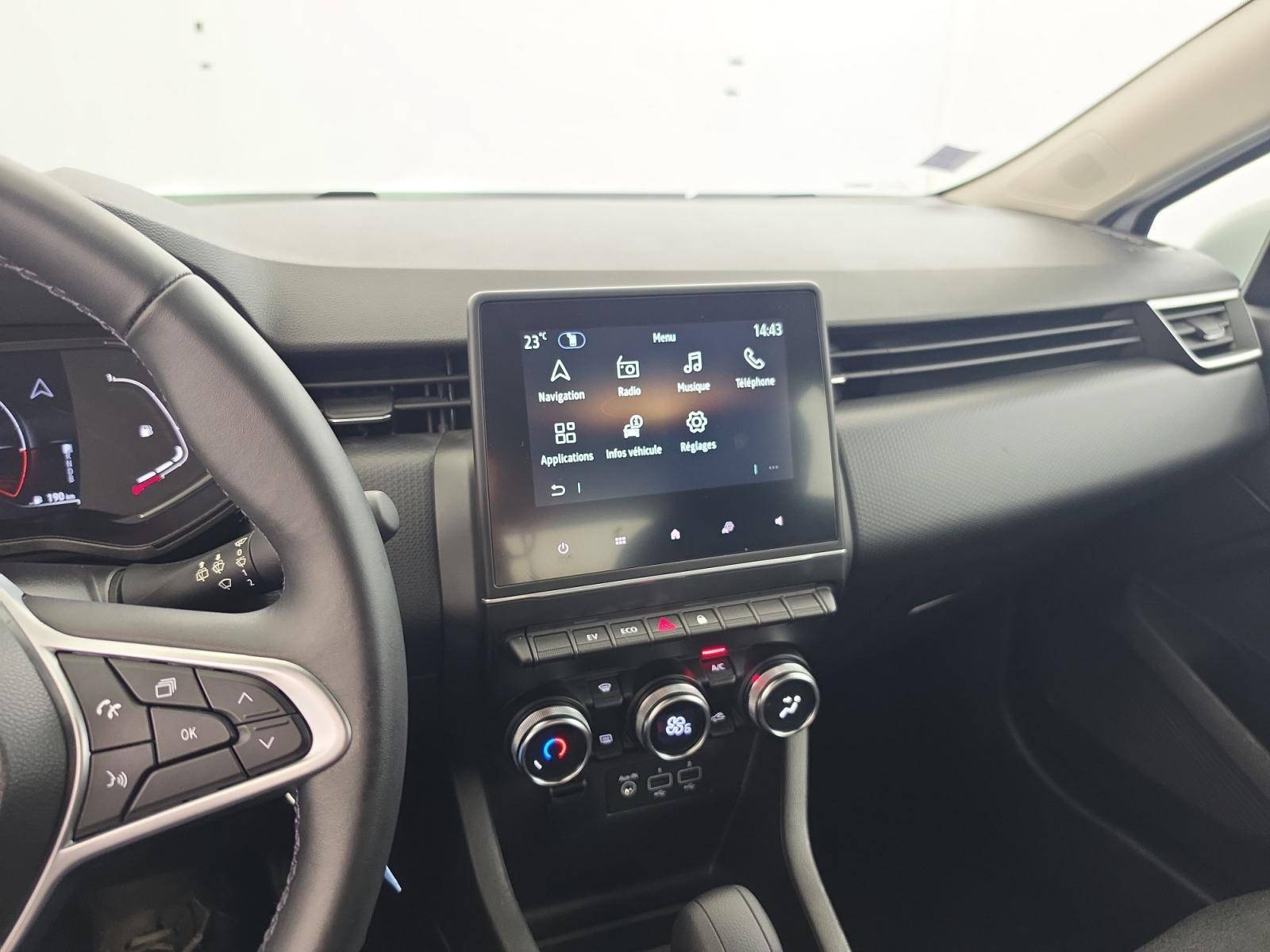 Vente en ligne Renault Clio 5 CLIO SOCIETE E-TECH 140 - 21N au prix de 13 290 €
