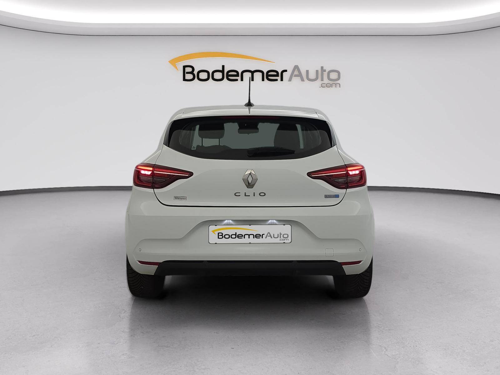 Vente en ligne Renault Clio 5 CLIO SOCIETE E-TECH 140 - 21N au prix de 13 290 €