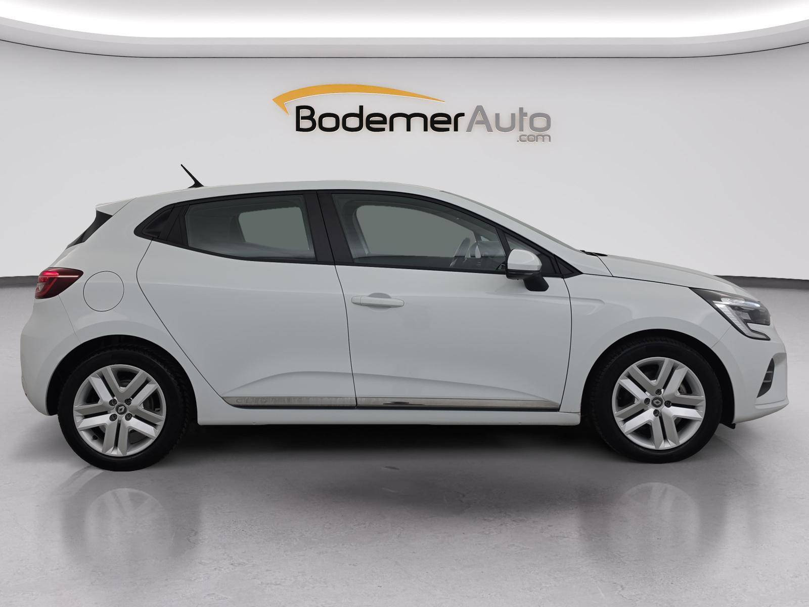 Vente en ligne Renault Clio 5 CLIO SOCIETE E-TECH 140 - 21N au prix de 13 290 €