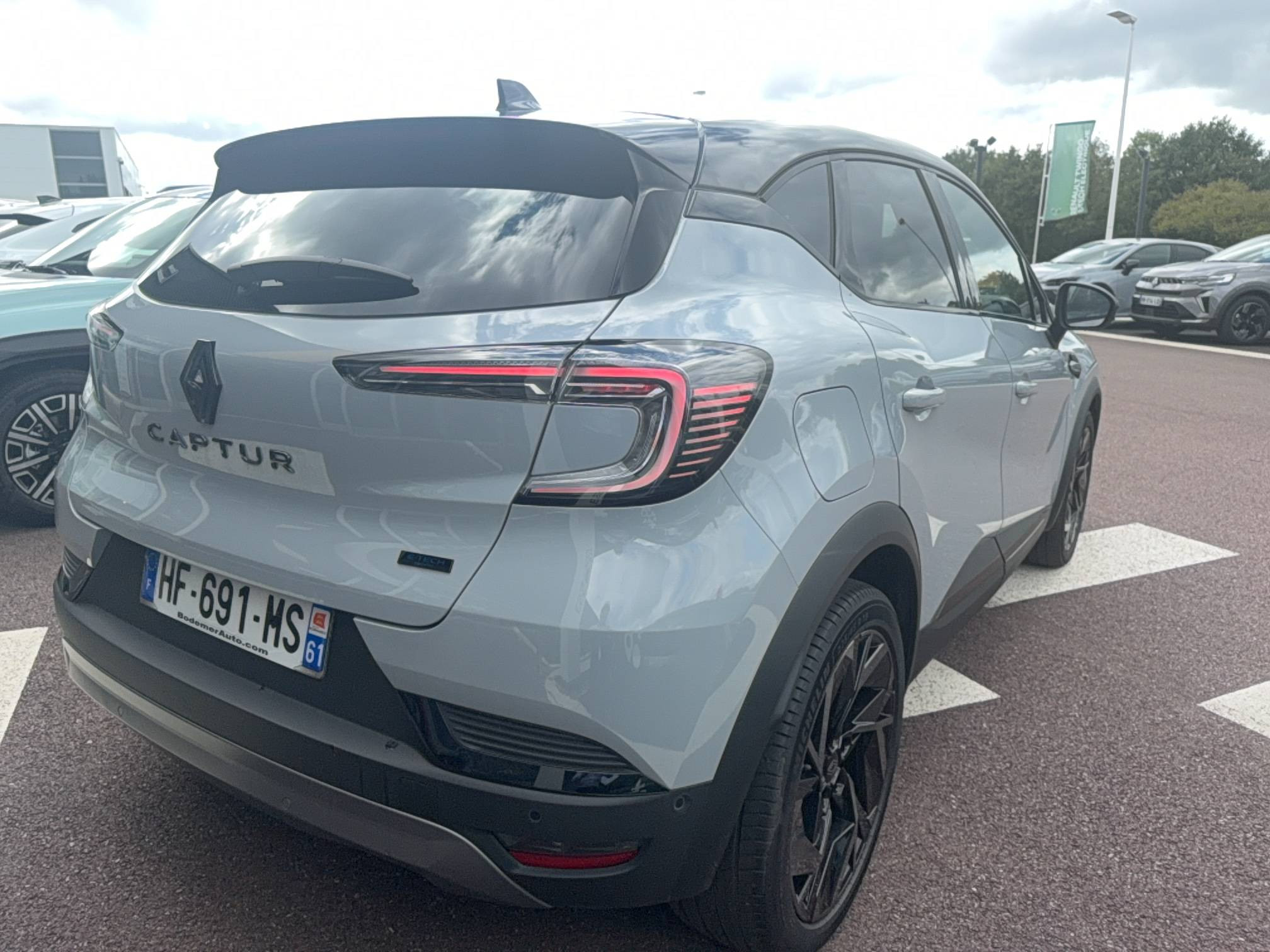 Vente en ligne Renault Captur  E-Tech full hybrid 160 ch au prix de 28 880 €