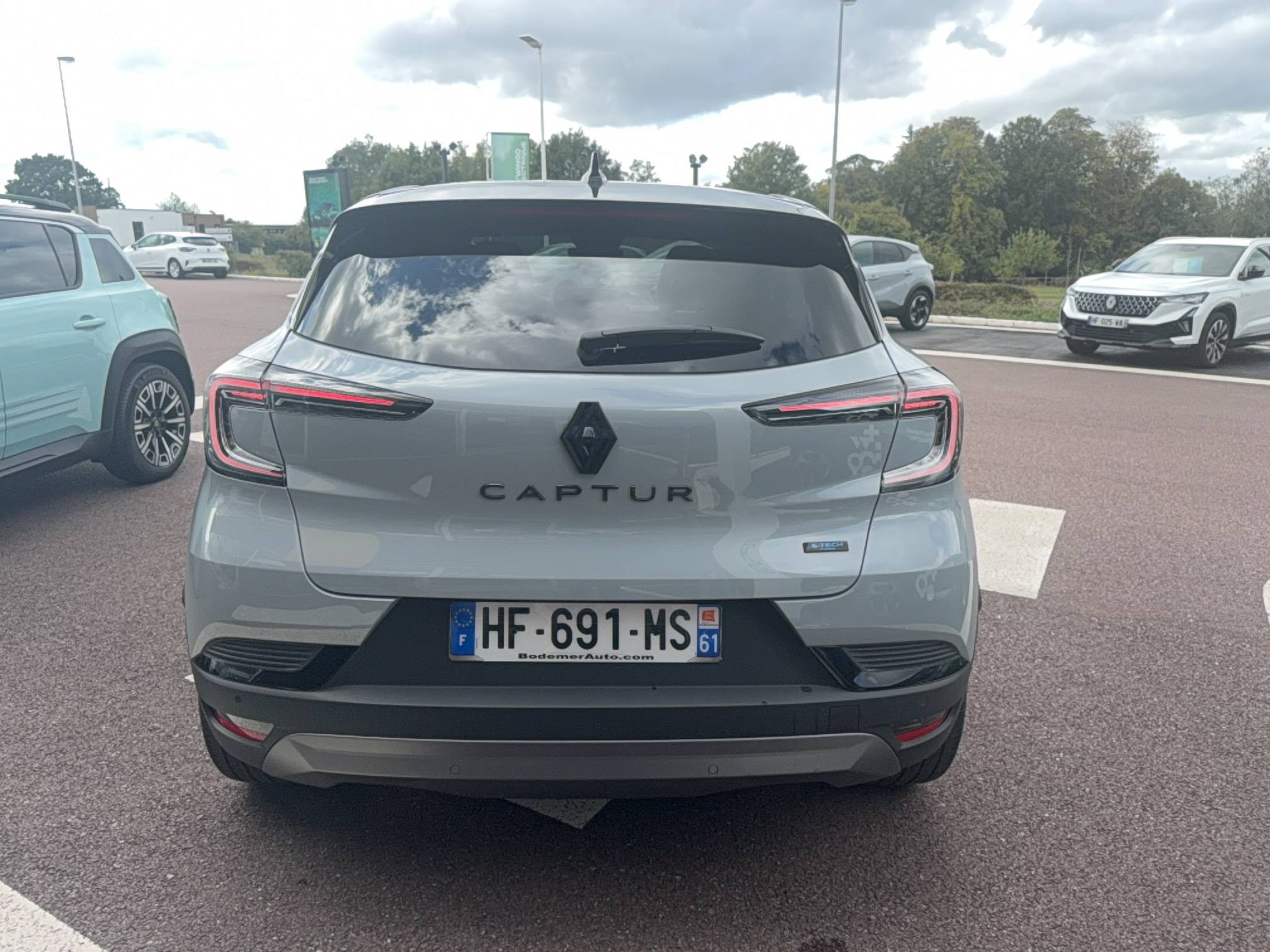 Vente en ligne Renault Captur  E-Tech full hybrid 160 ch au prix de 28 880 €