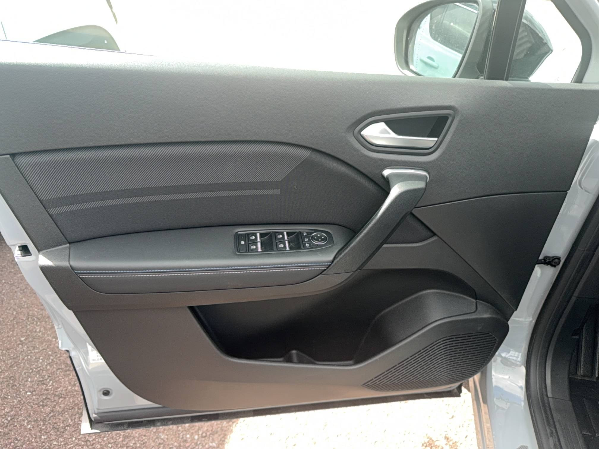 Vente en ligne Renault Captur  E-Tech full hybrid 160 ch au prix de 28 880 €