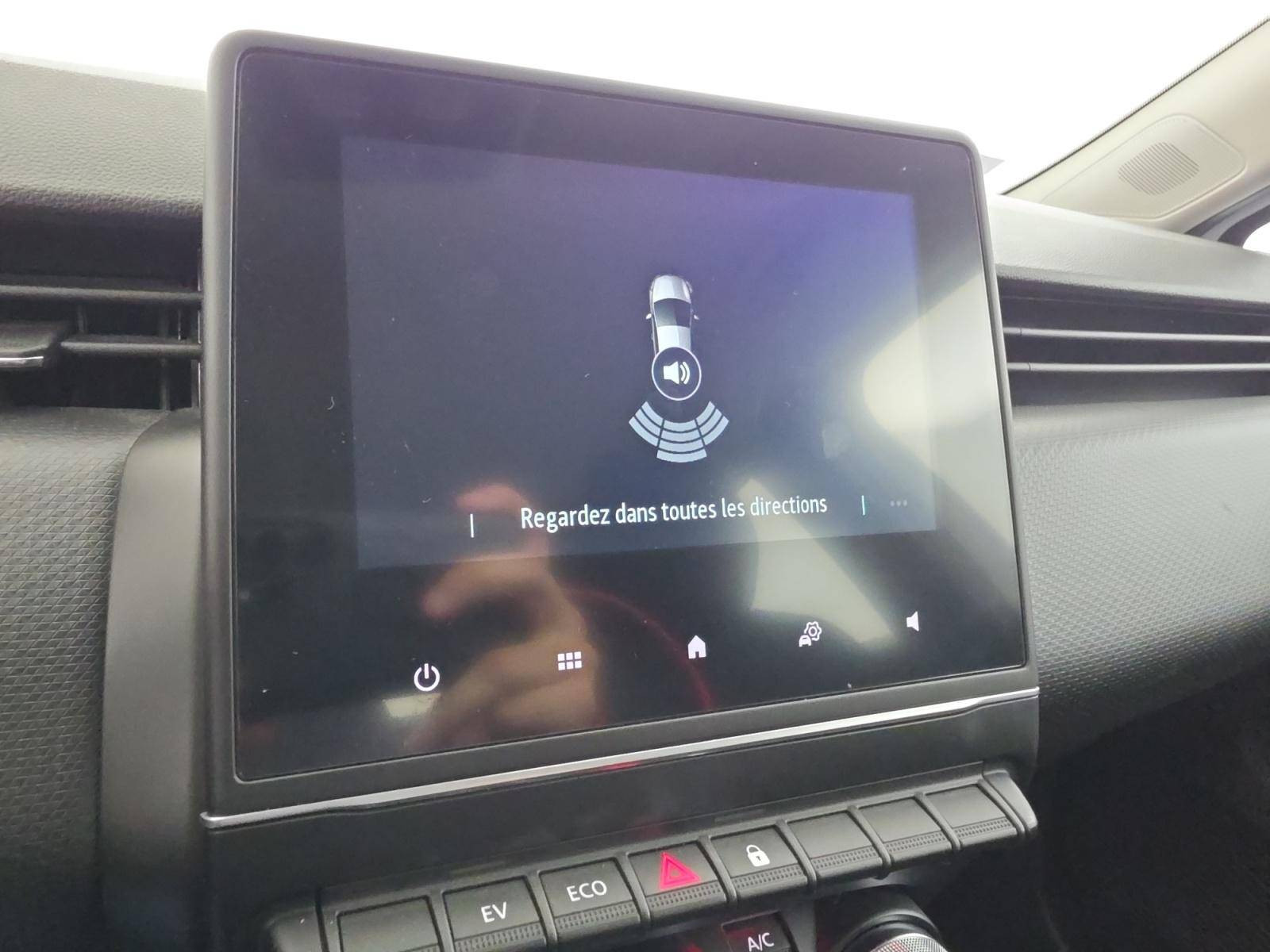 Vente en ligne Renault Clio 5 CLIO SOCIETE E-TECH 140 - 21N au prix de 13 290 €