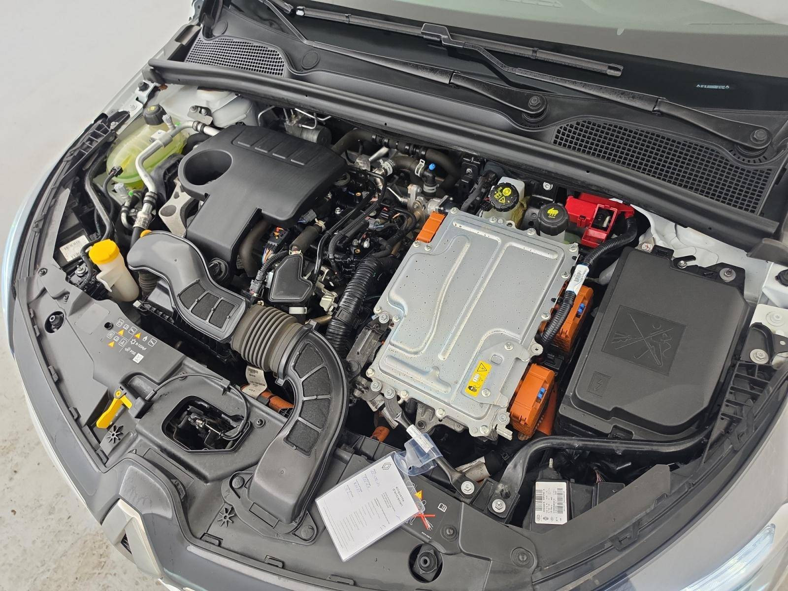 Vente en ligne Renault Clio 5 CLIO SOCIETE E-TECH 140 - 21N au prix de 13 290 €