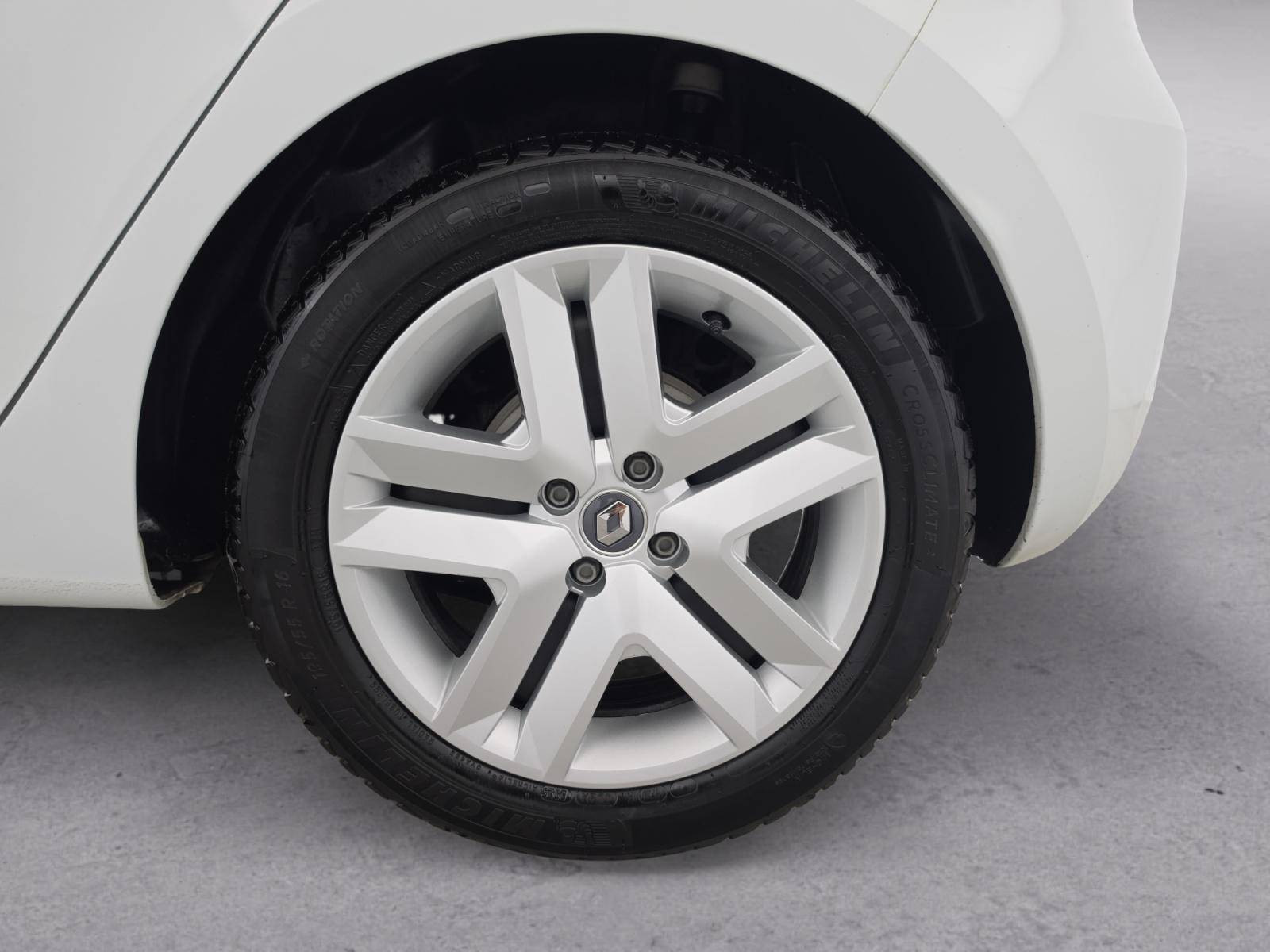 Vente en ligne Renault Clio 5 CLIO SOCIETE E-TECH 140 - 21N au prix de 13 290 €