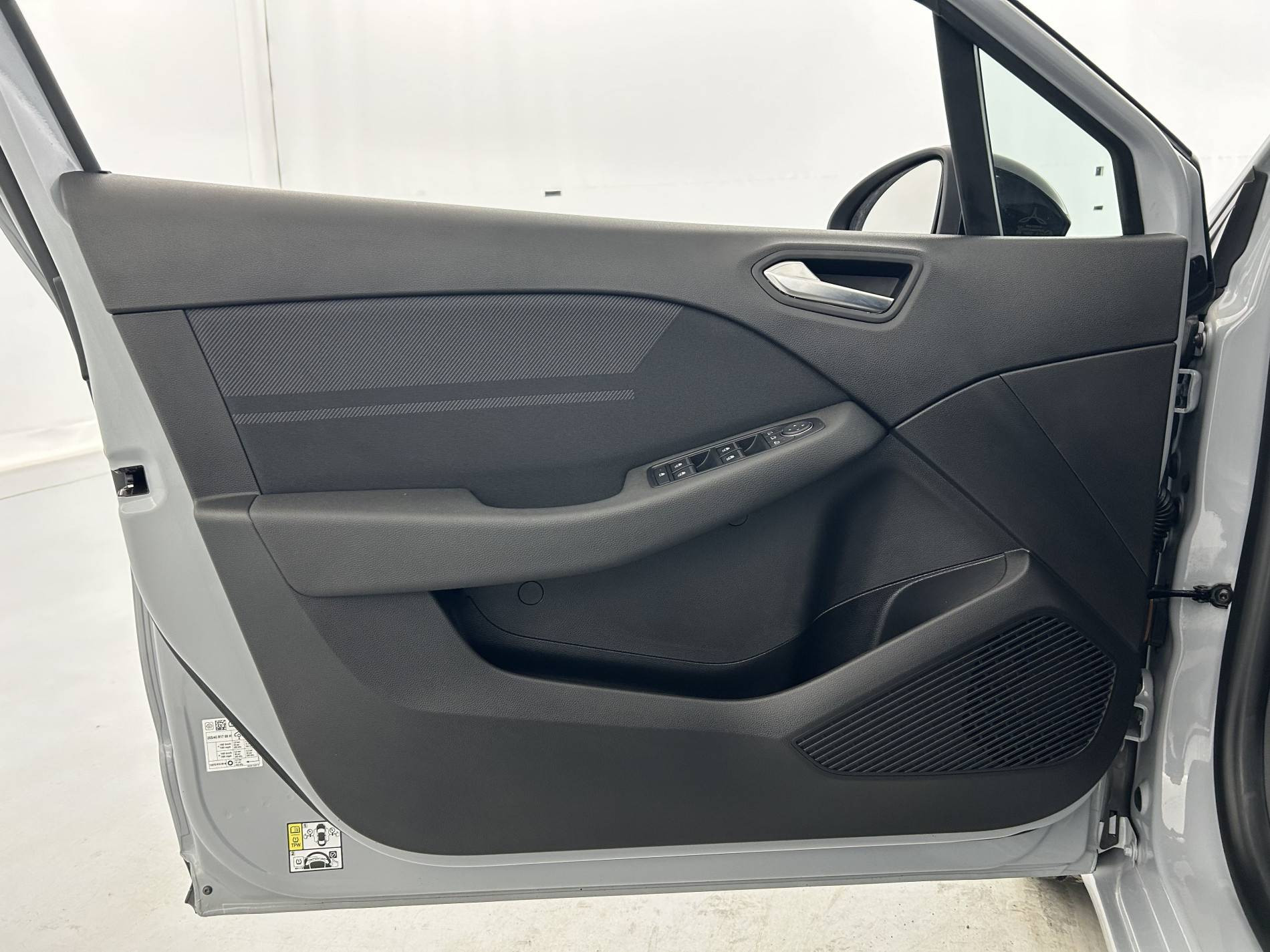 Vente en ligne Renault Clio 5 Clio E-Tech full hybrid 145 au prix de 20 690 €